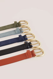 Cintura con fibbia a mezzaluna