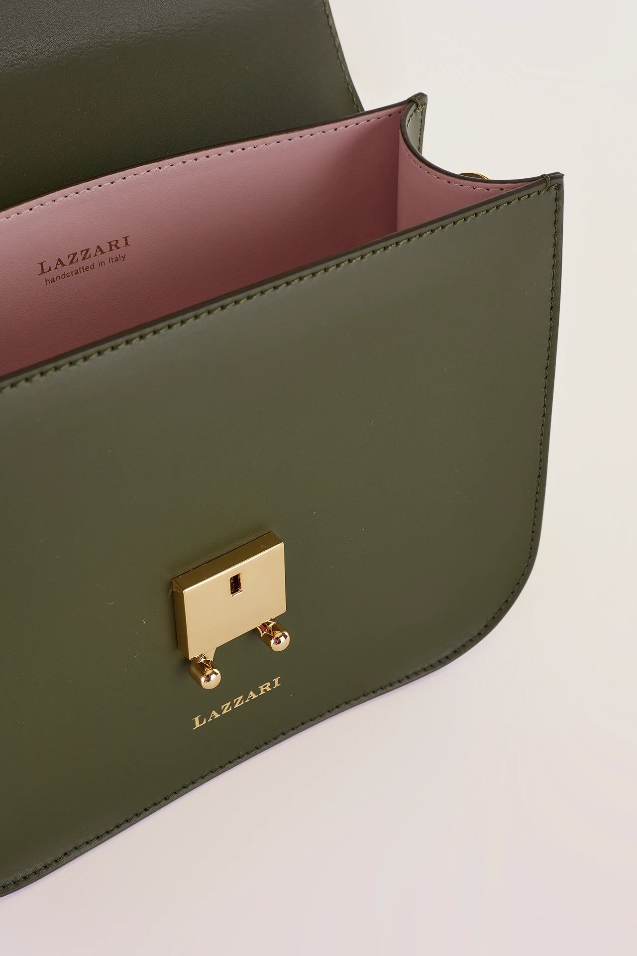 Rectangular shoulder bag with push-lock fastening