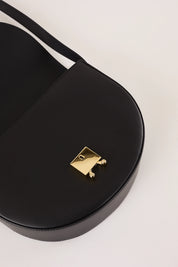Borsa mezzaluna