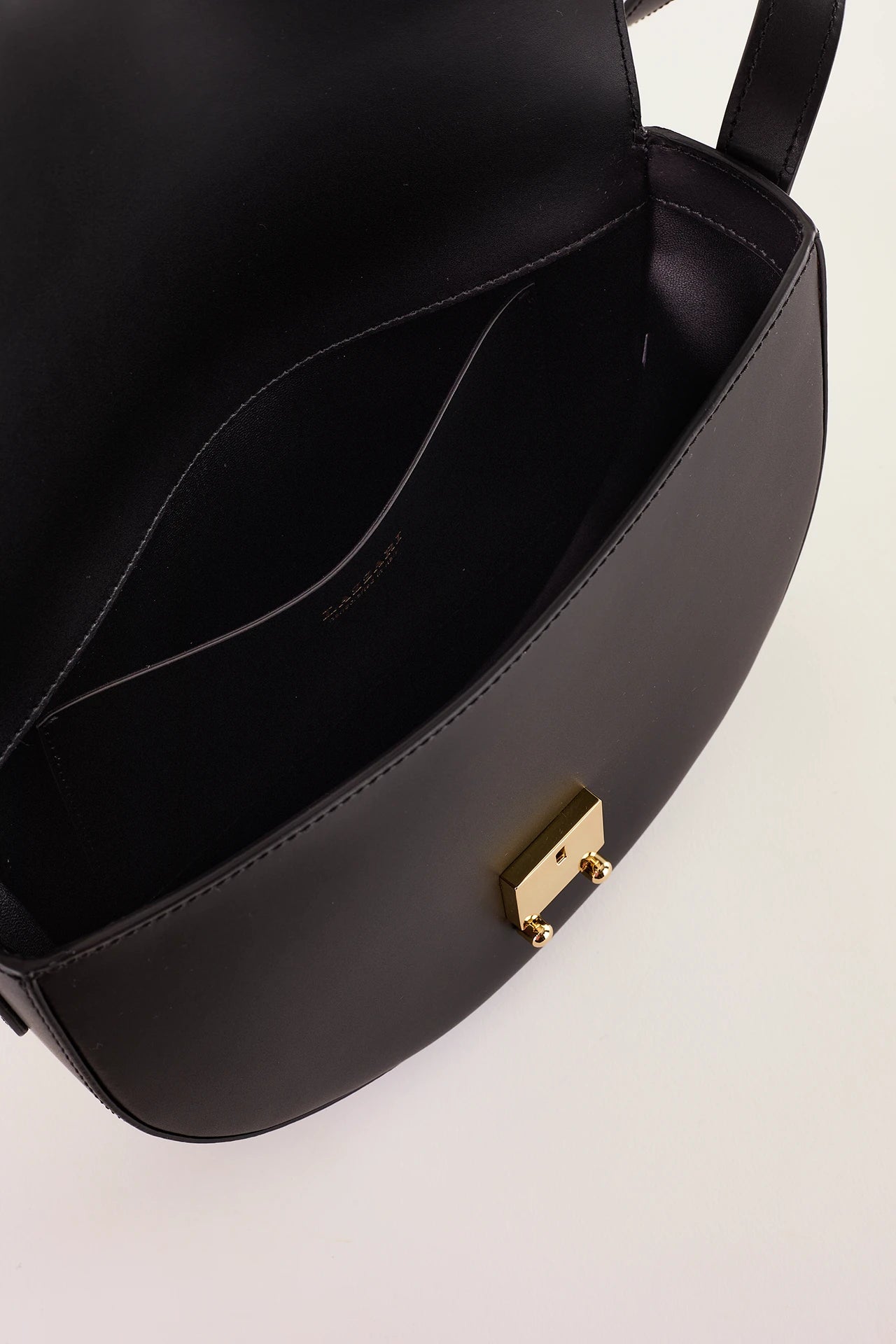 Half moon shoulder bag