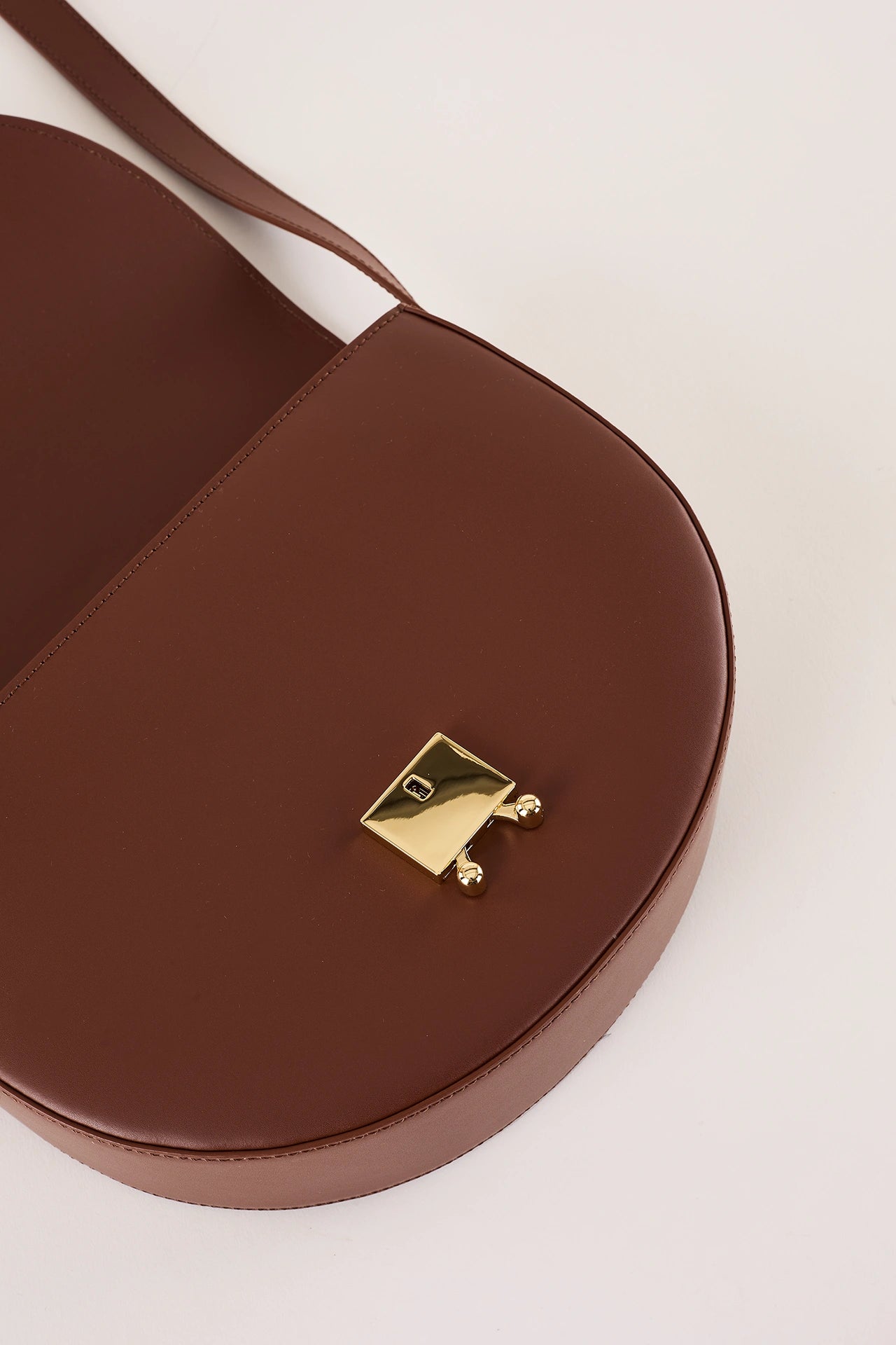 Borsa mezzaluna