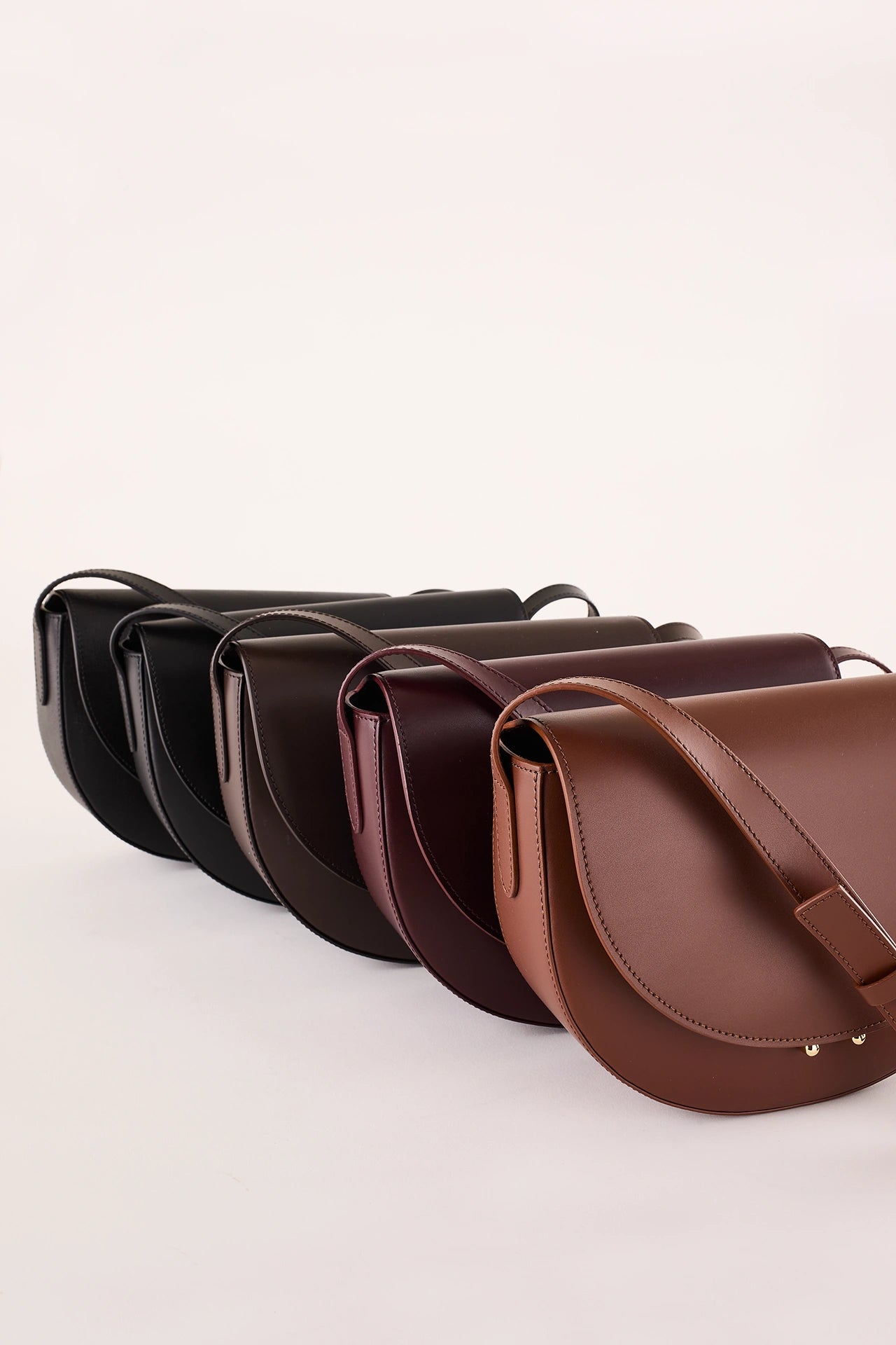 Borsa mezzaluna
