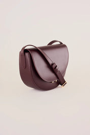 Half moon shoulder bag