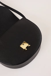 Borsa mezzaluna