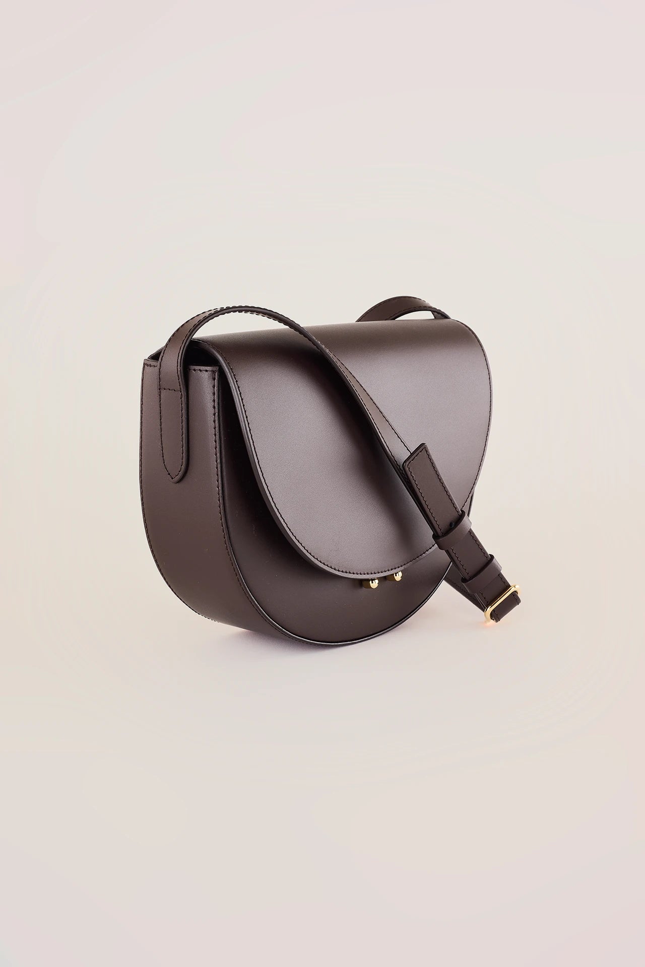 Half moon shoulder bag