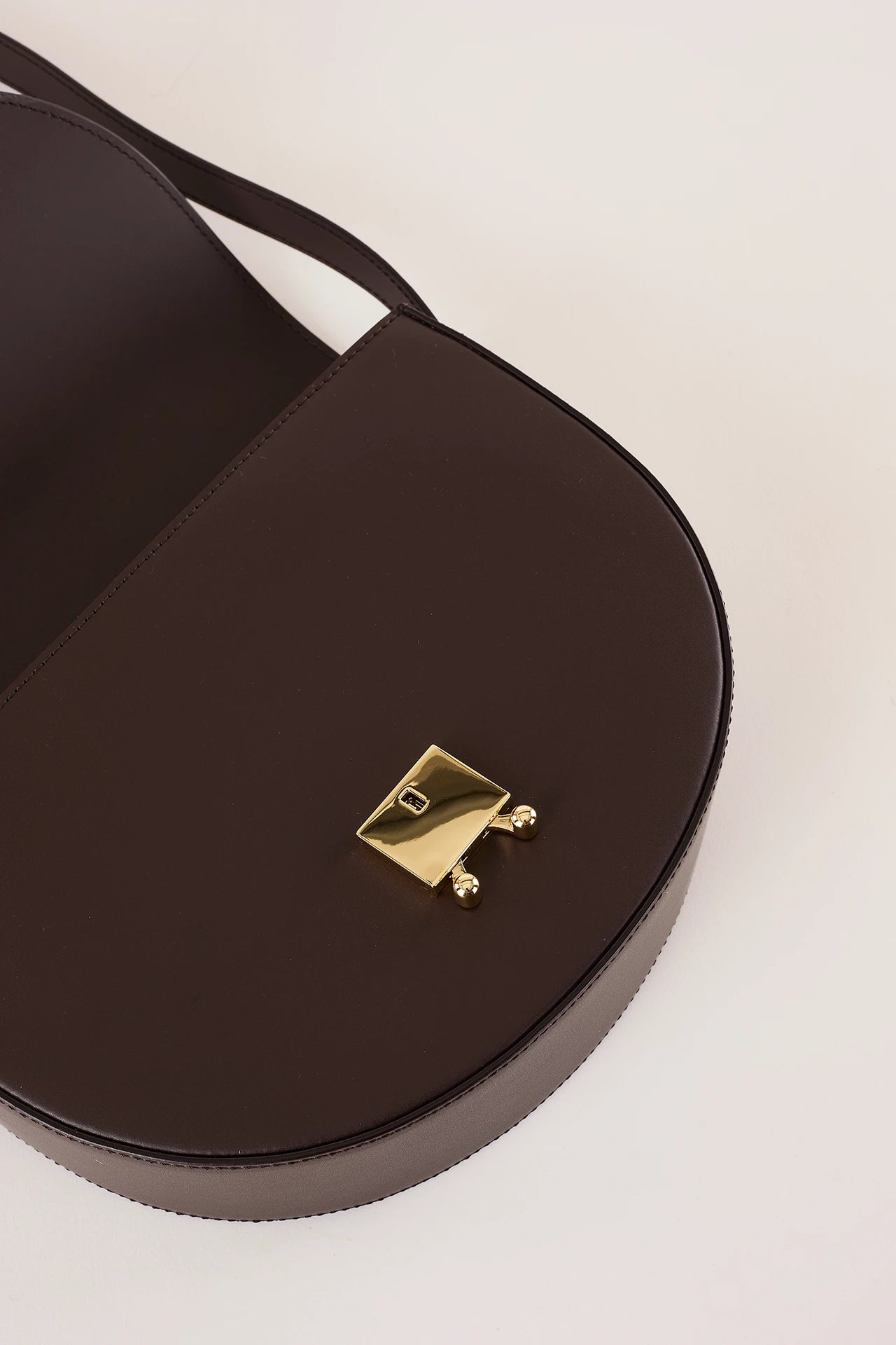 Half moon shoulder bag