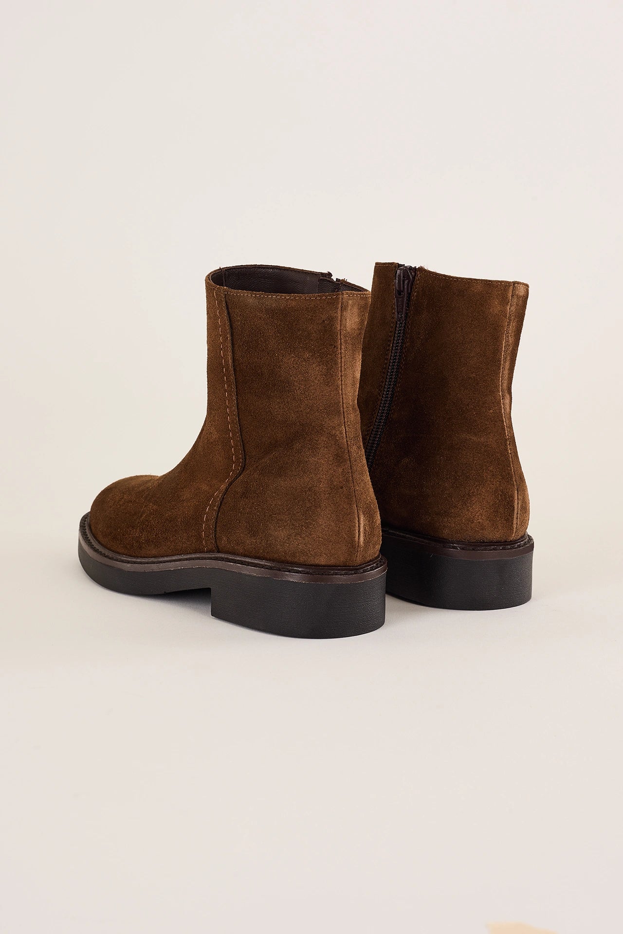 Stivaletti casual scamosciati