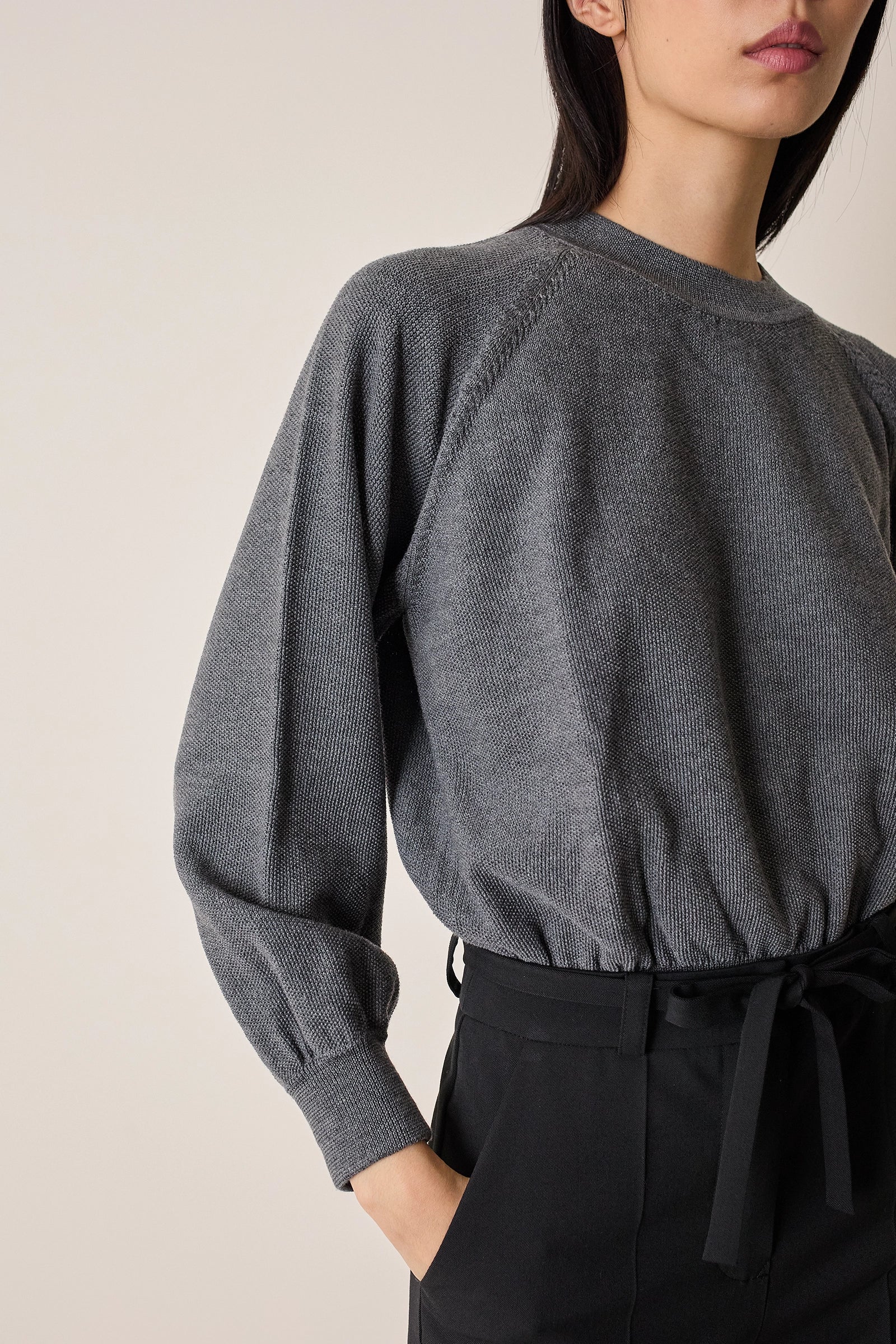 Raglan sleeve jumper