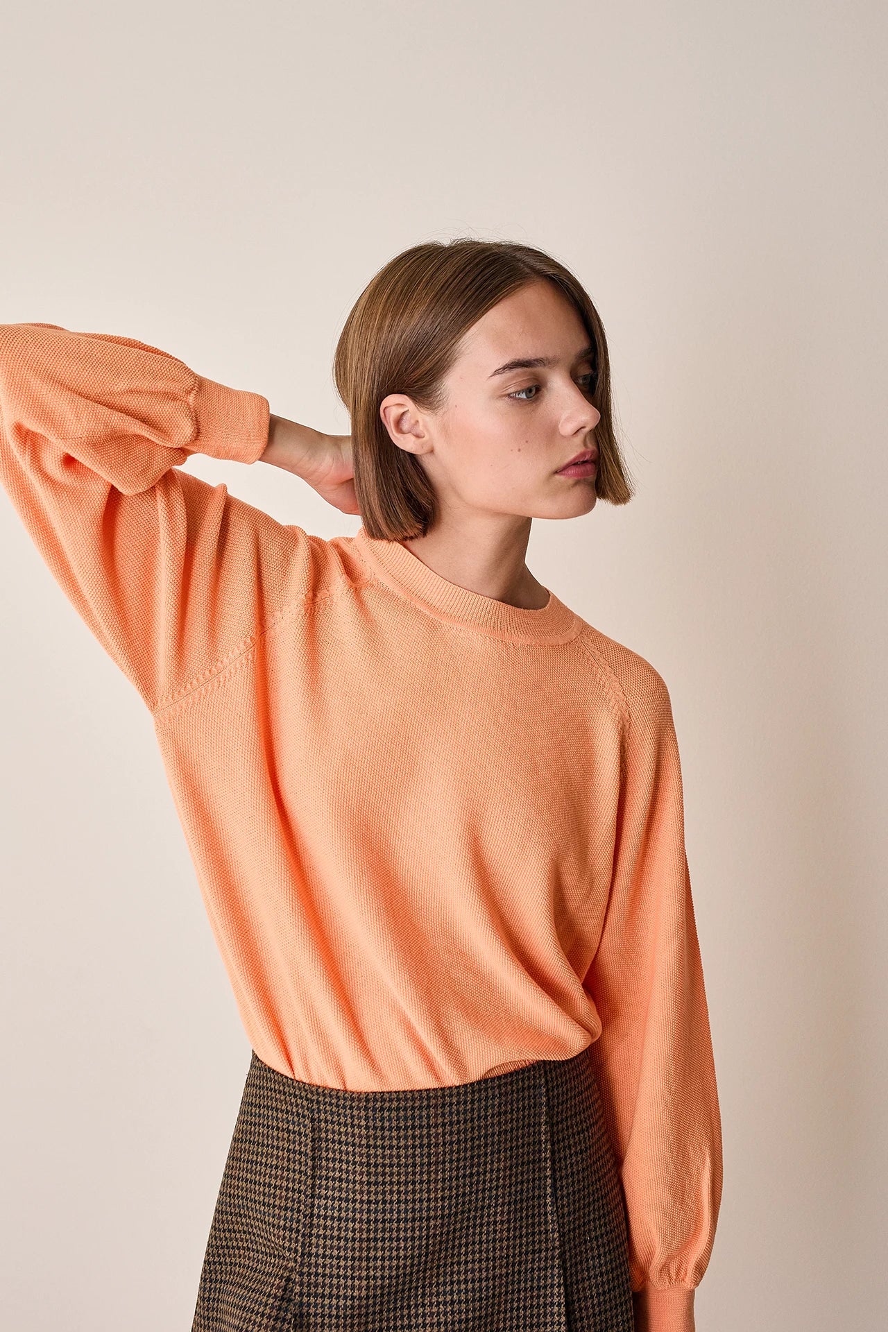Raglan sleeve jumper