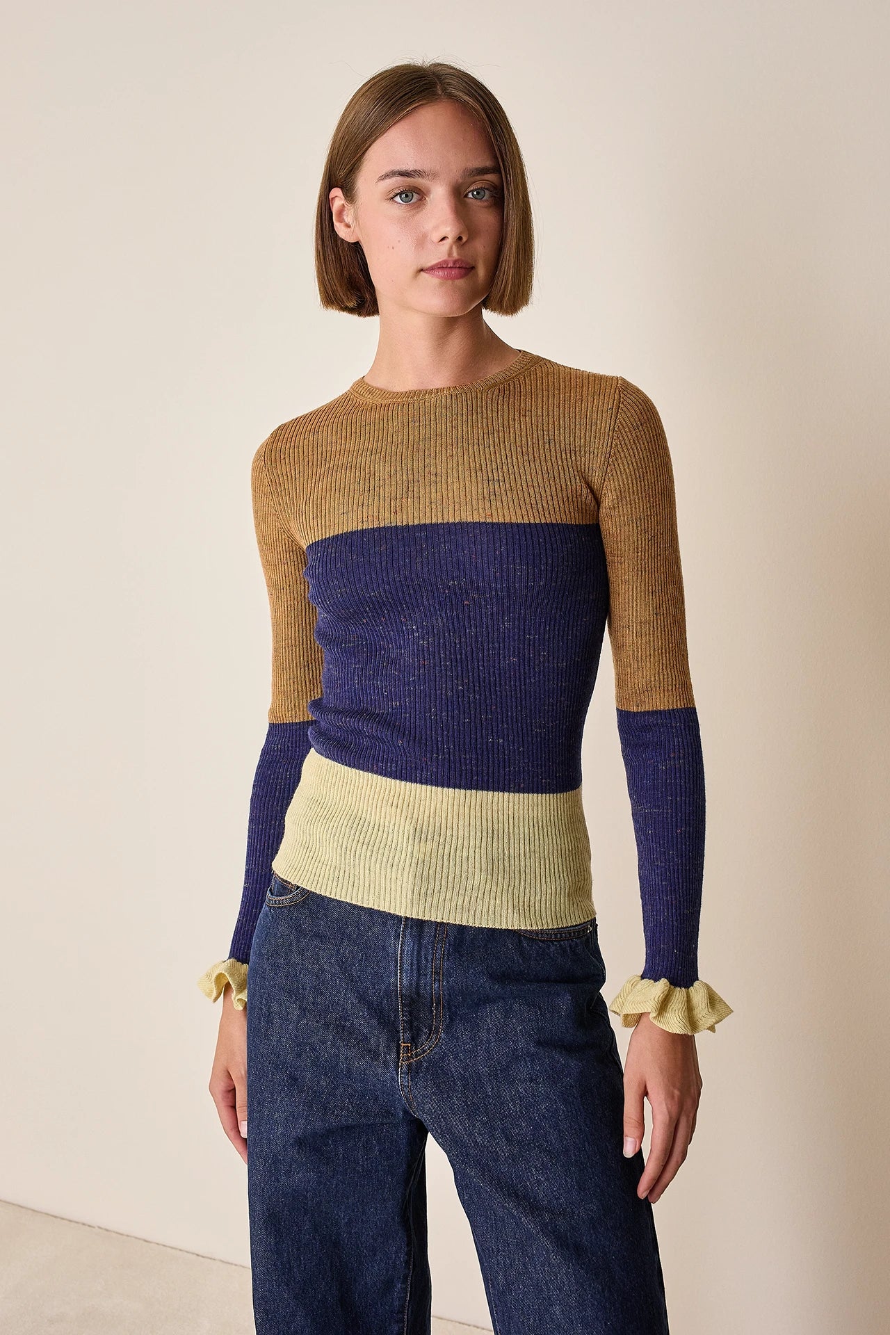 Maglia multicolor con volant