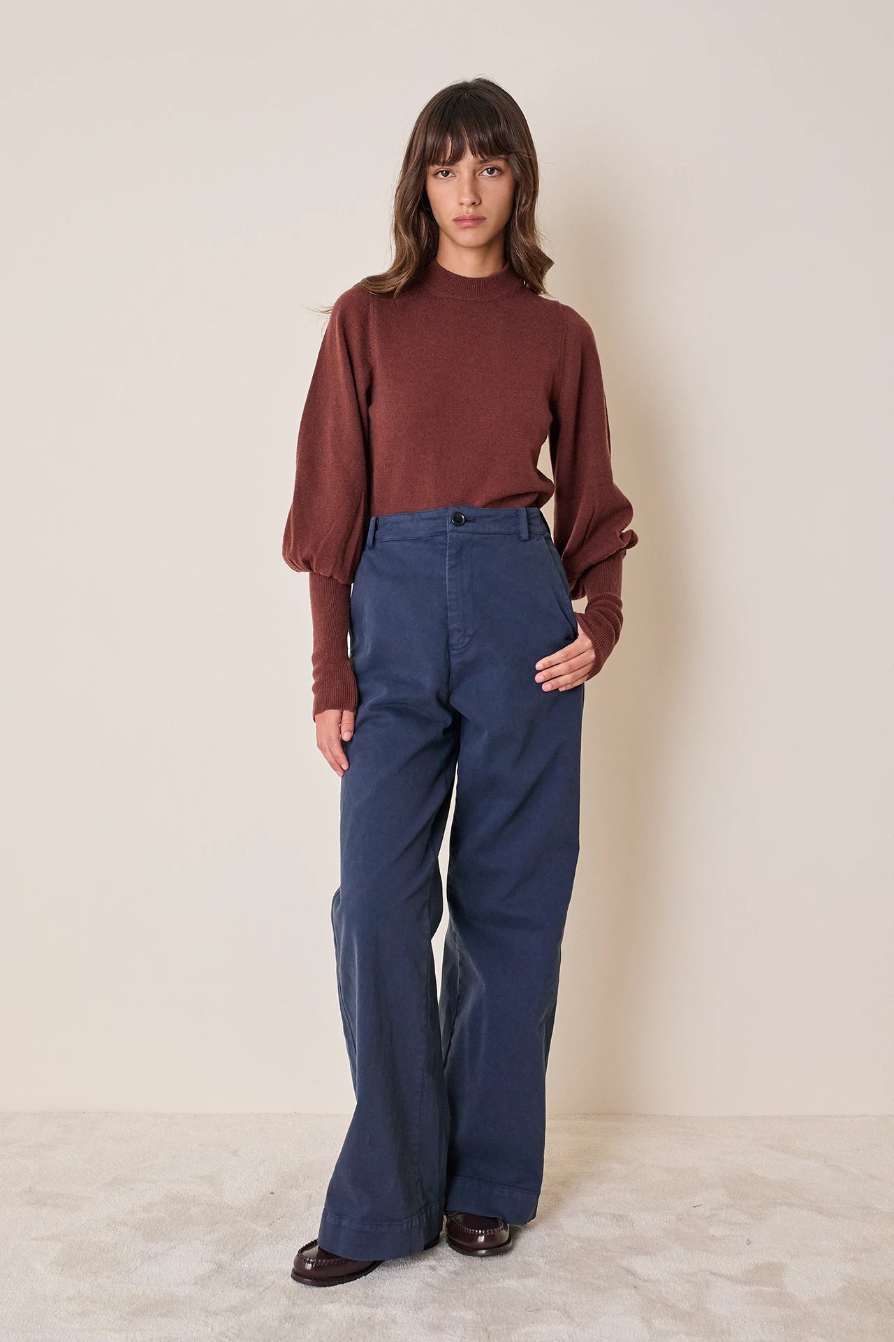 Maglia girocollo in lana e cashmere con maniche a sbuffo
