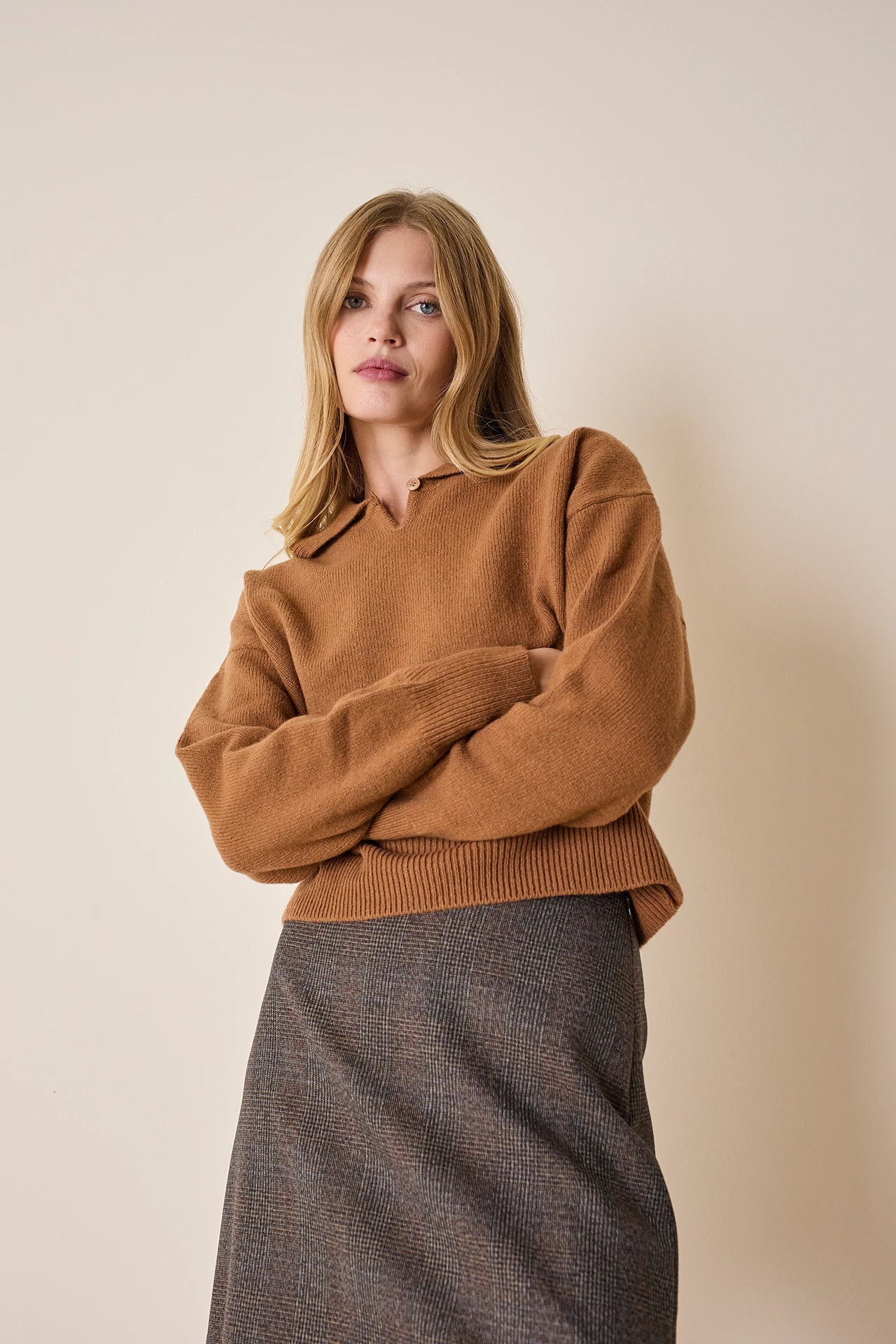 Wool and cashmere polo with scalloped collar