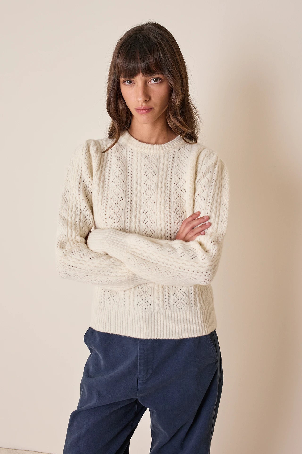 Maglia girocollo traforata