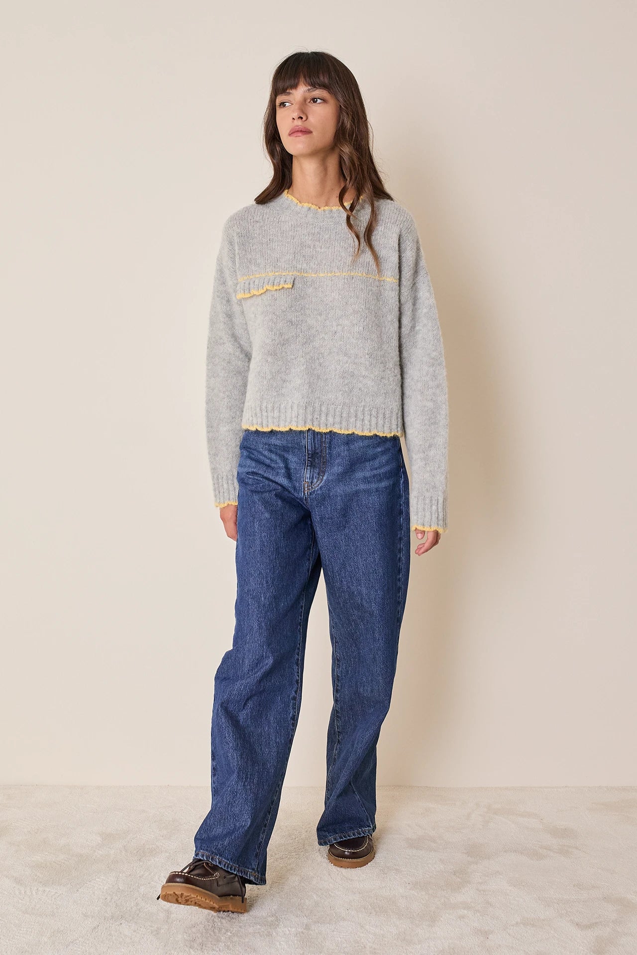 Maglia in alpaca con bordi smerlati
