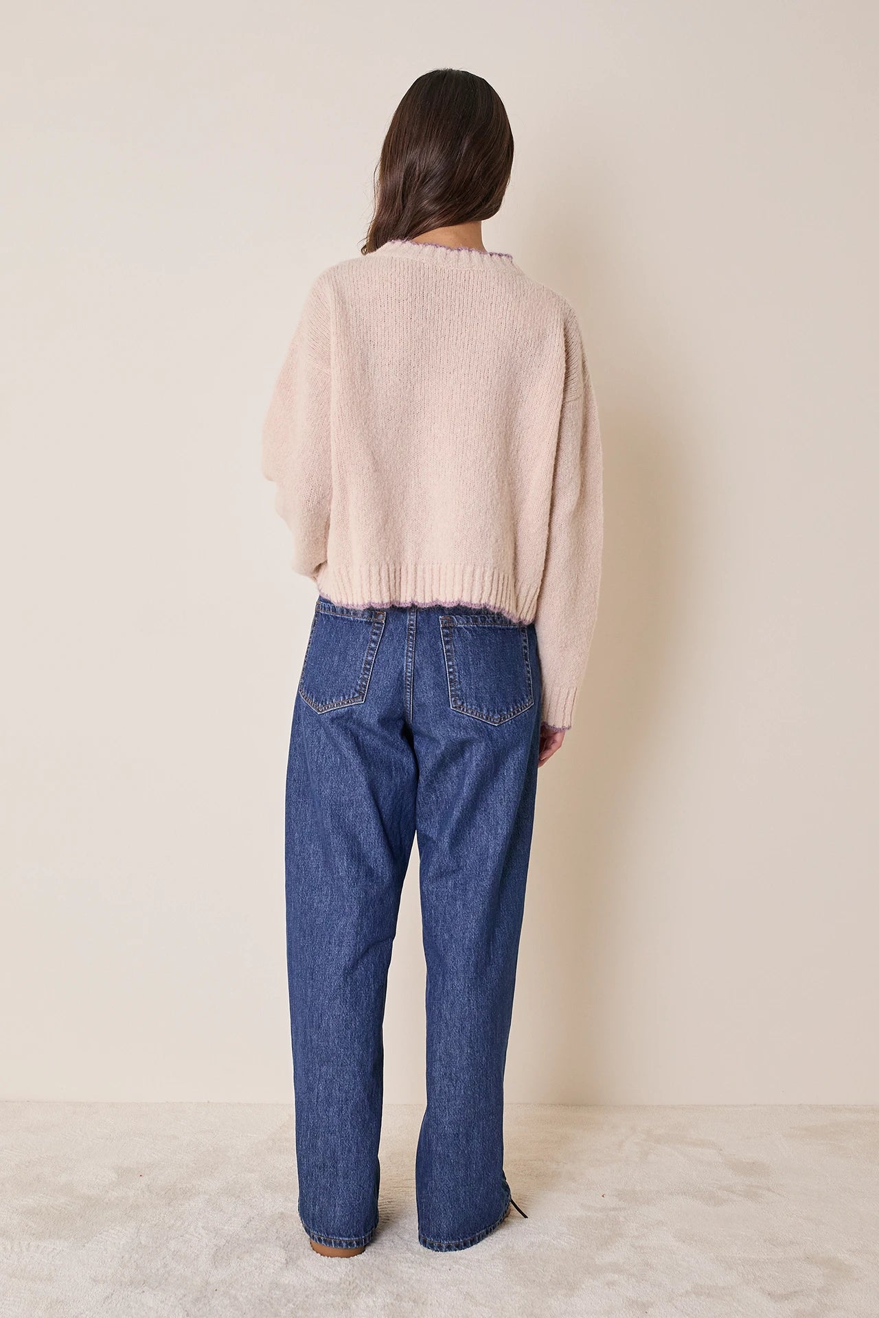 Maglia in alpaca con bordi smerlati