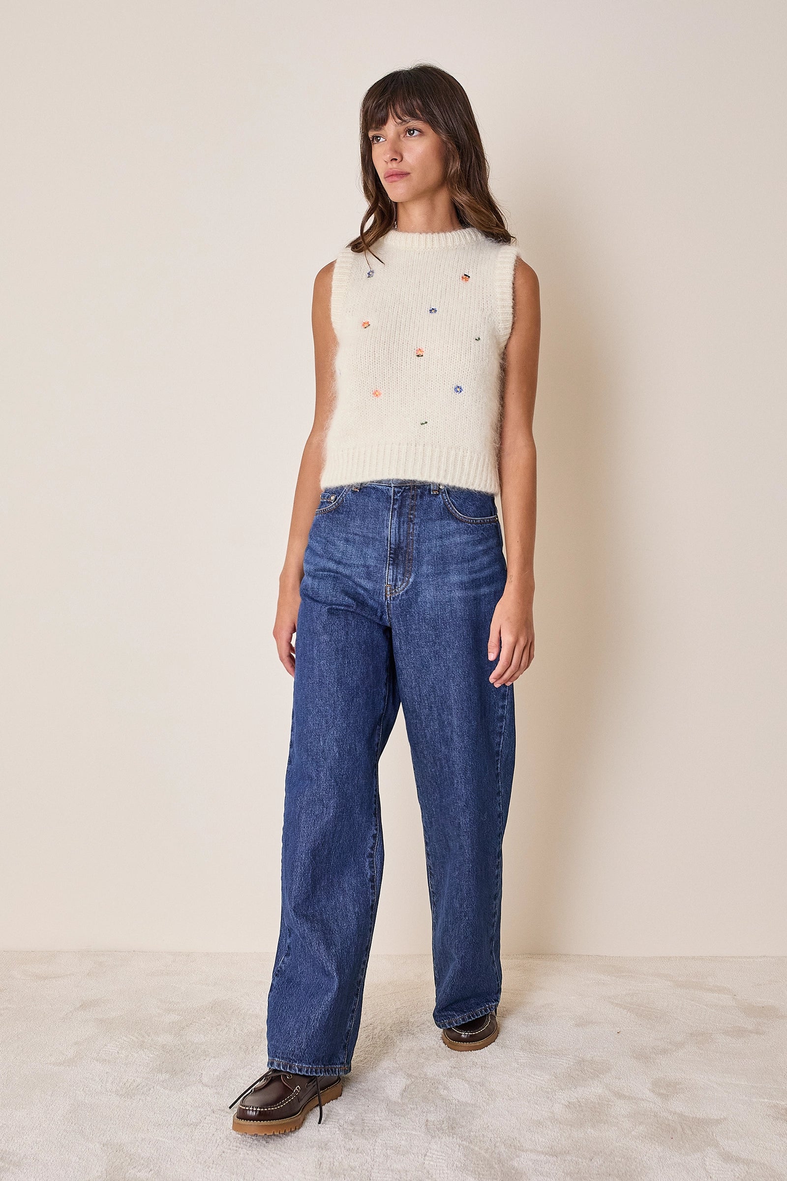 Mohair vest with embroidered flowers