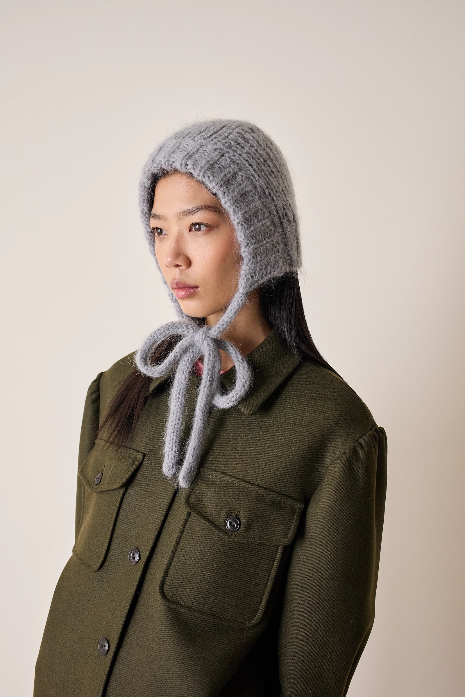 Balaclava in mohair con fiocco