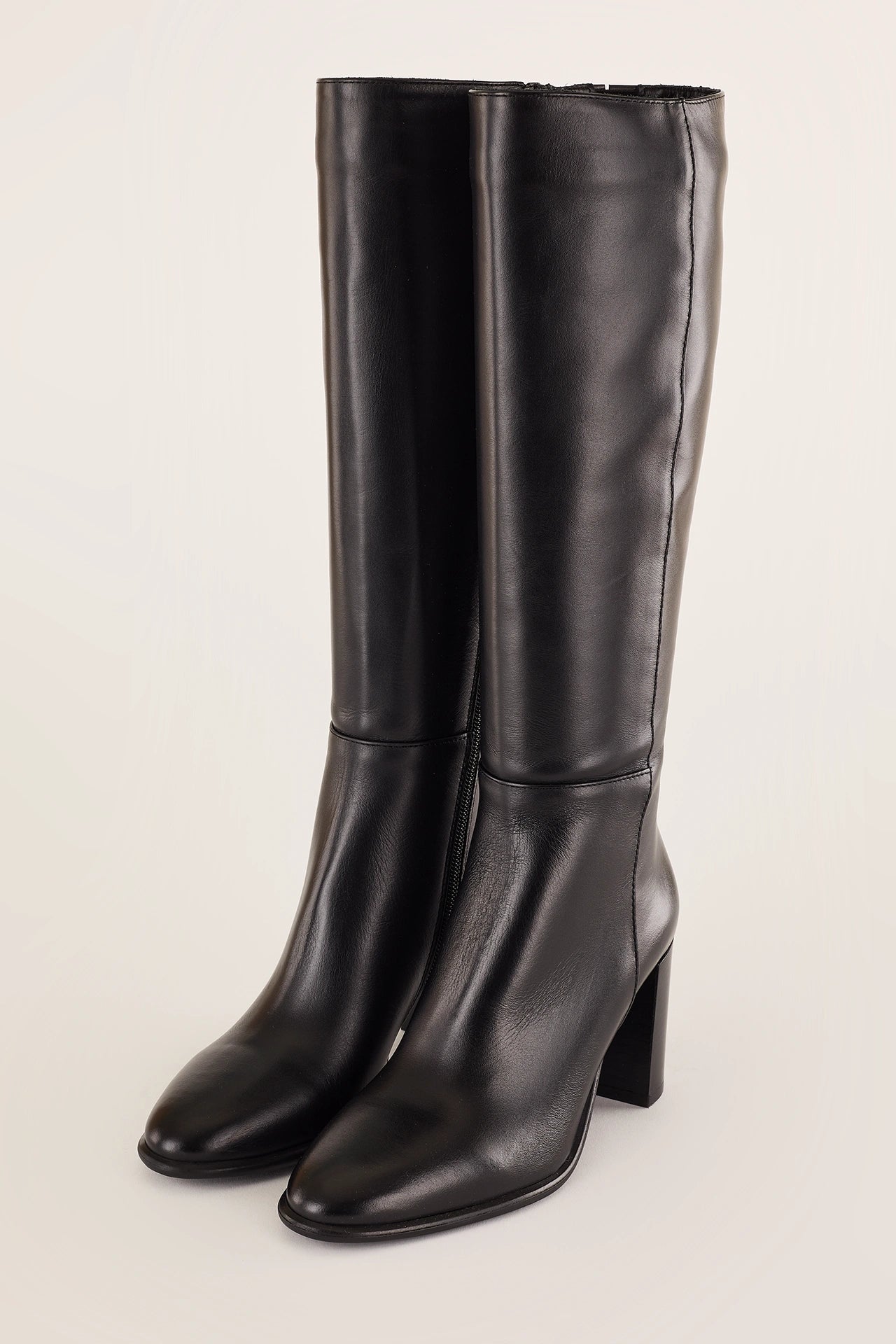 Stivali in pelle con tacco 8 cm