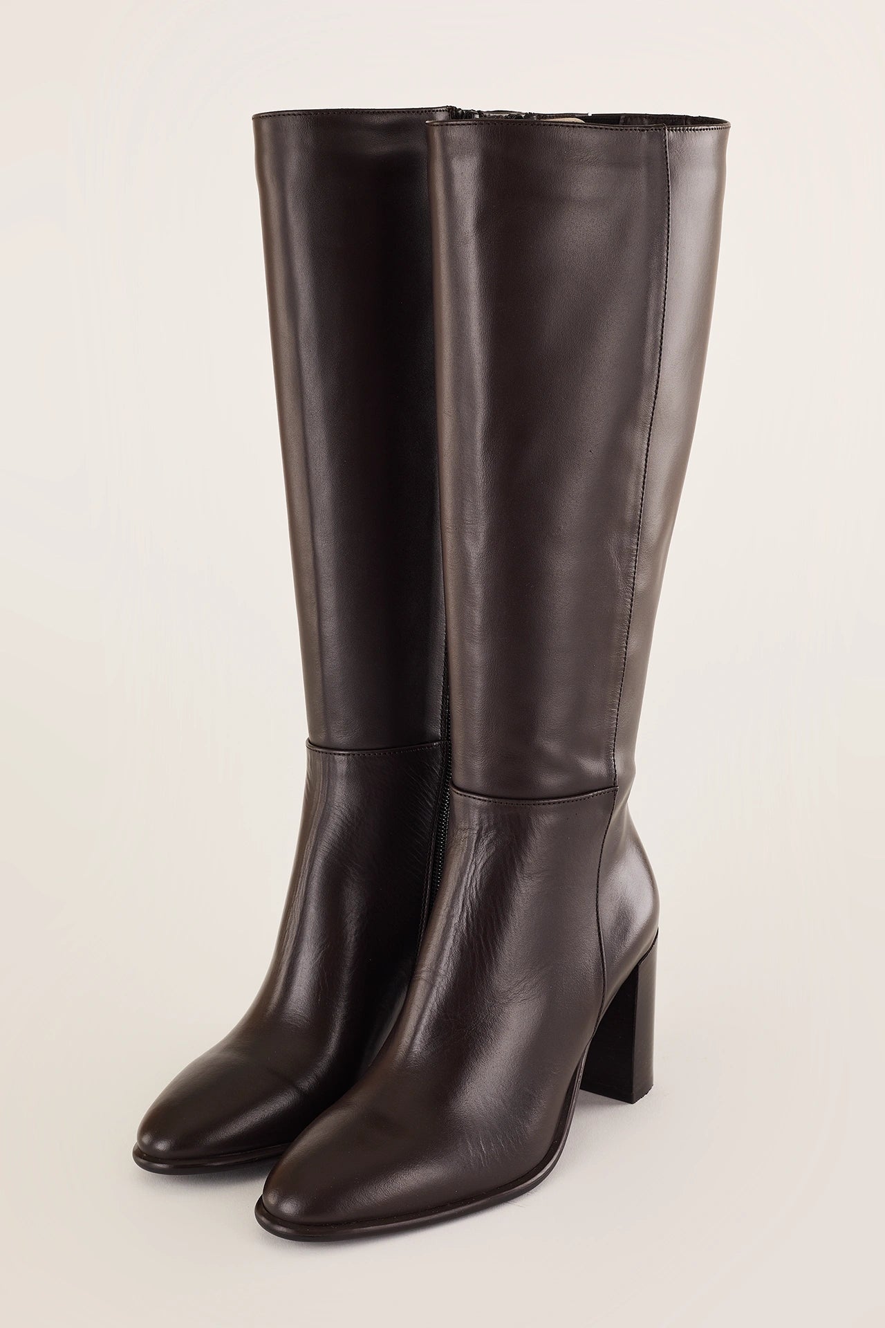 Stivali in pelle con tacco 8 cm