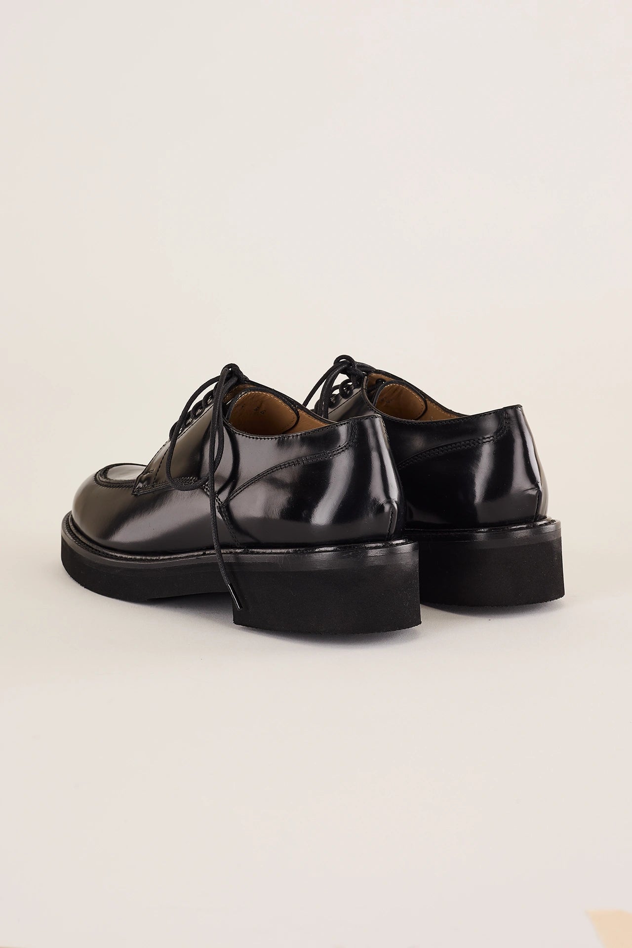 Scarpe stringate con suola alta in gomma
