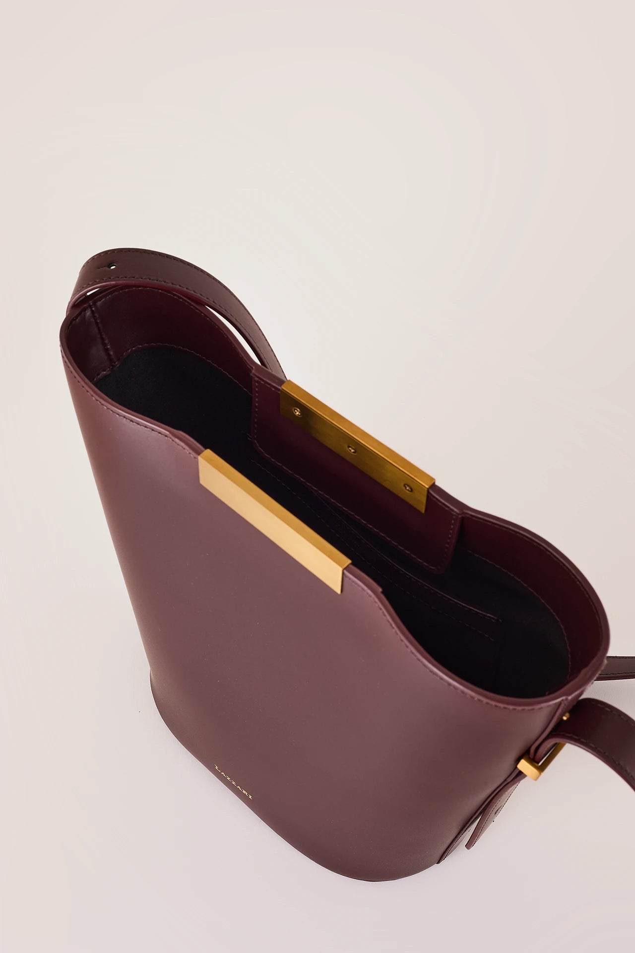 Borsa a secchiello con calamita