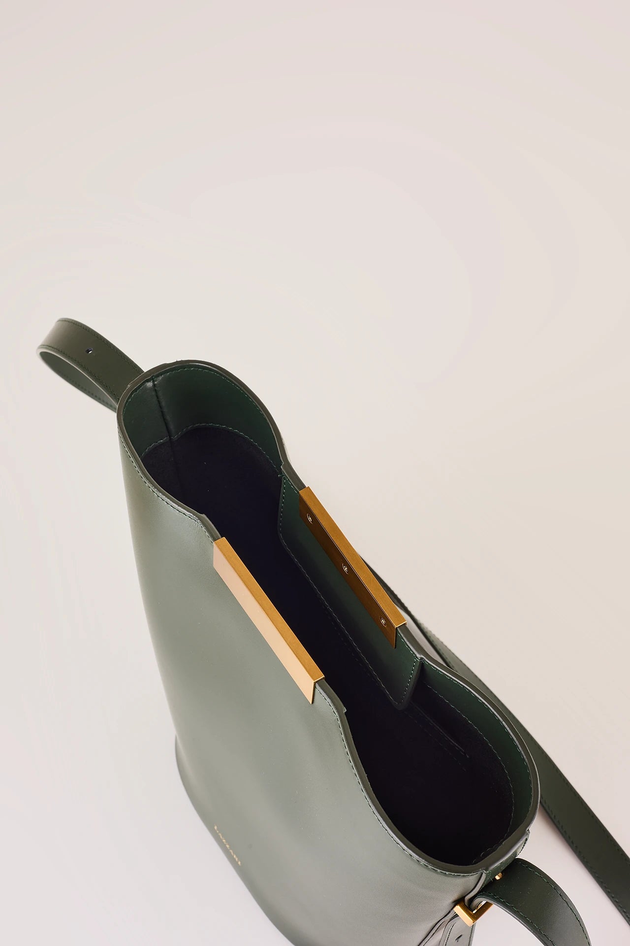 Borsa a secchiello con calamita