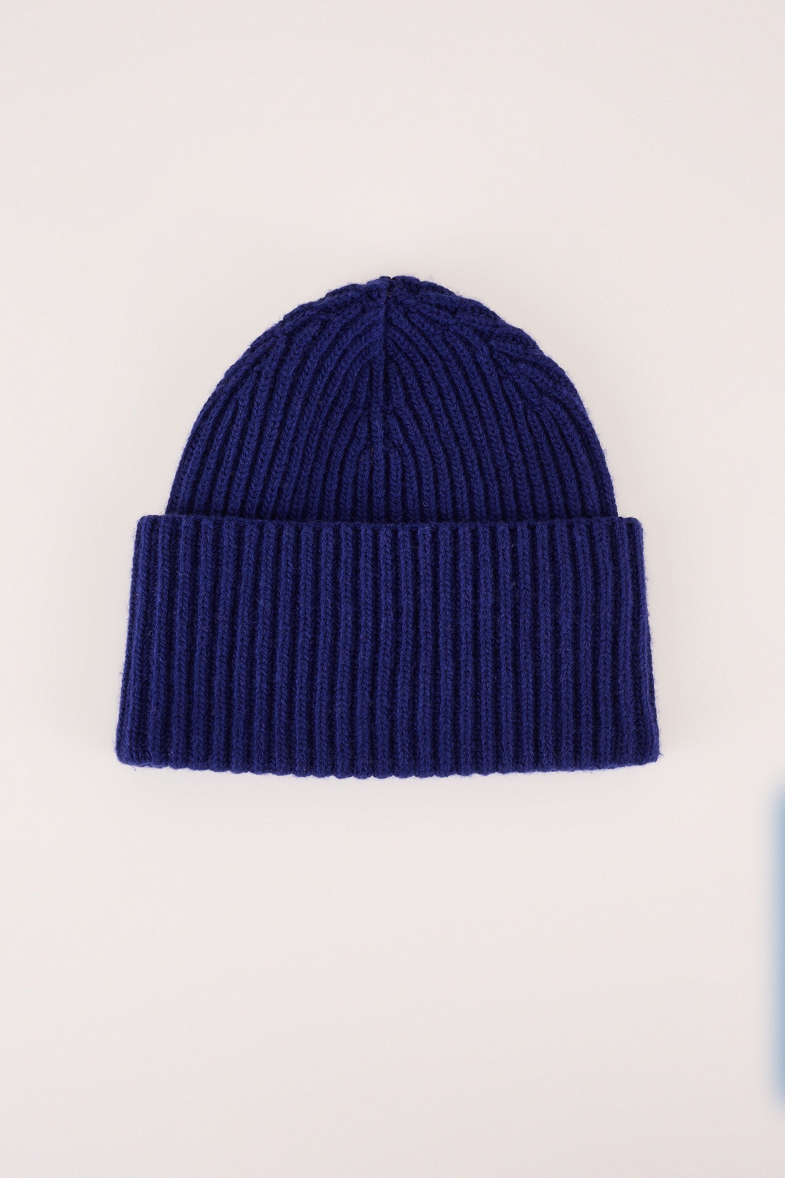 Berretto in lana a coste