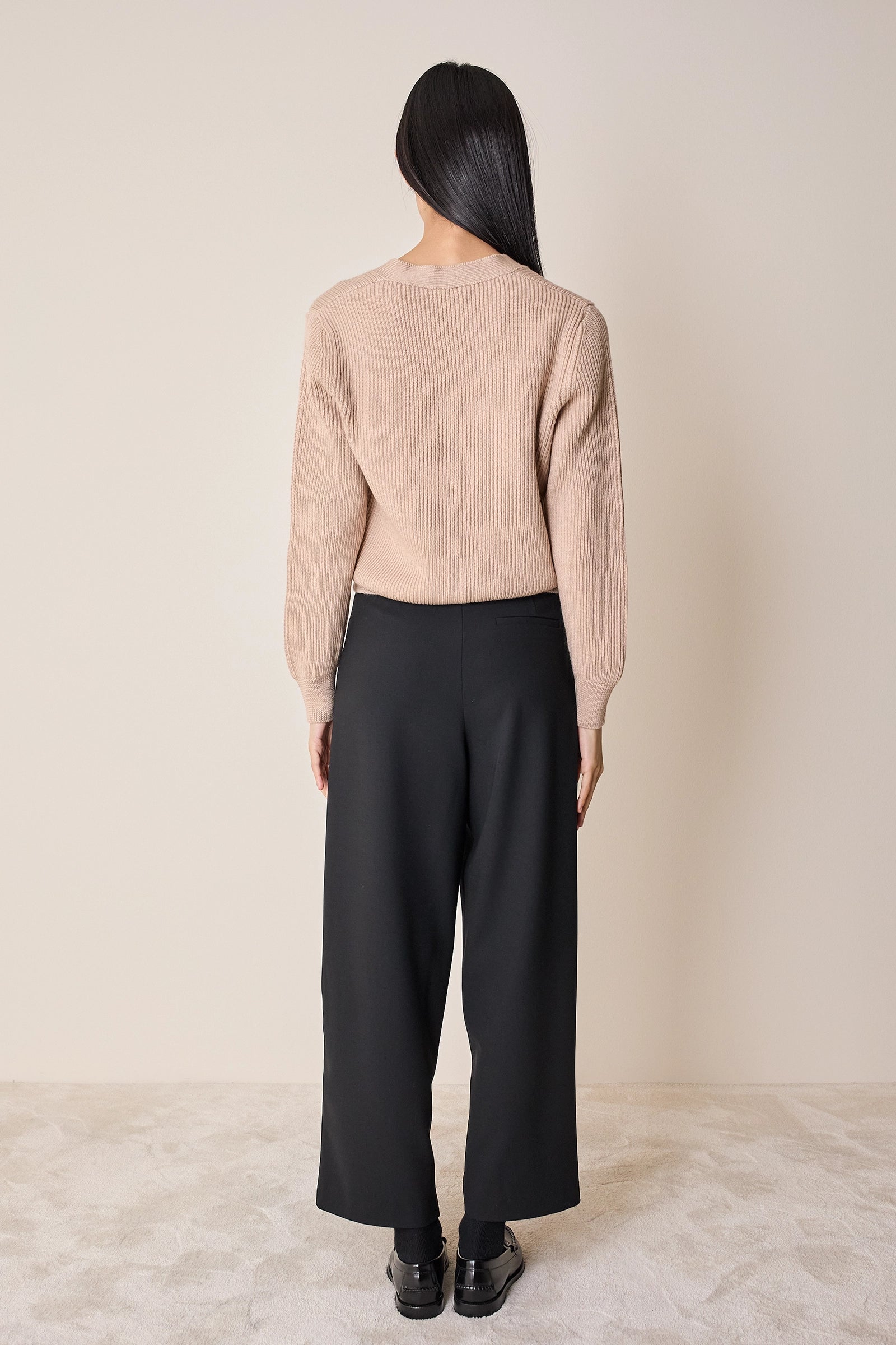 Cardigan a costine in lana vergine