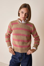 Maglia girocollo con righe jacquard