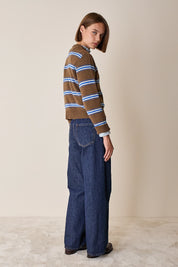 Maglia girocollo con righe jacquard