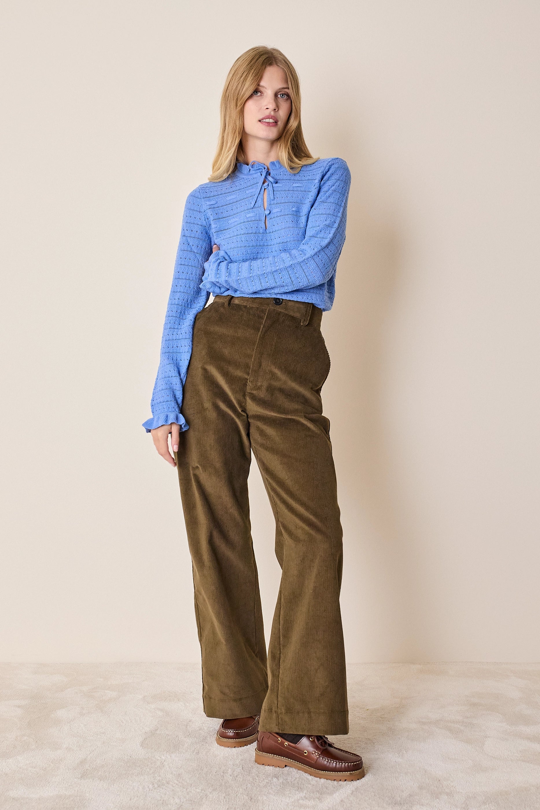 Maglia traforata con laccetto