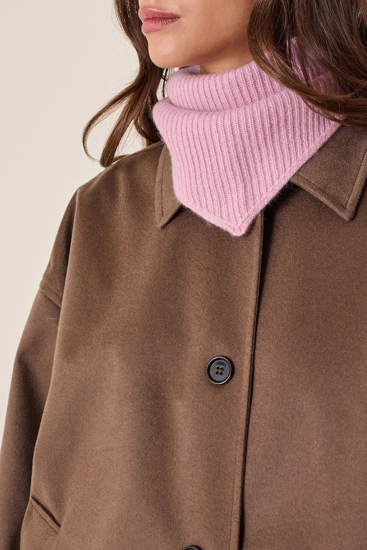 Knitted triangle cashmere scarf