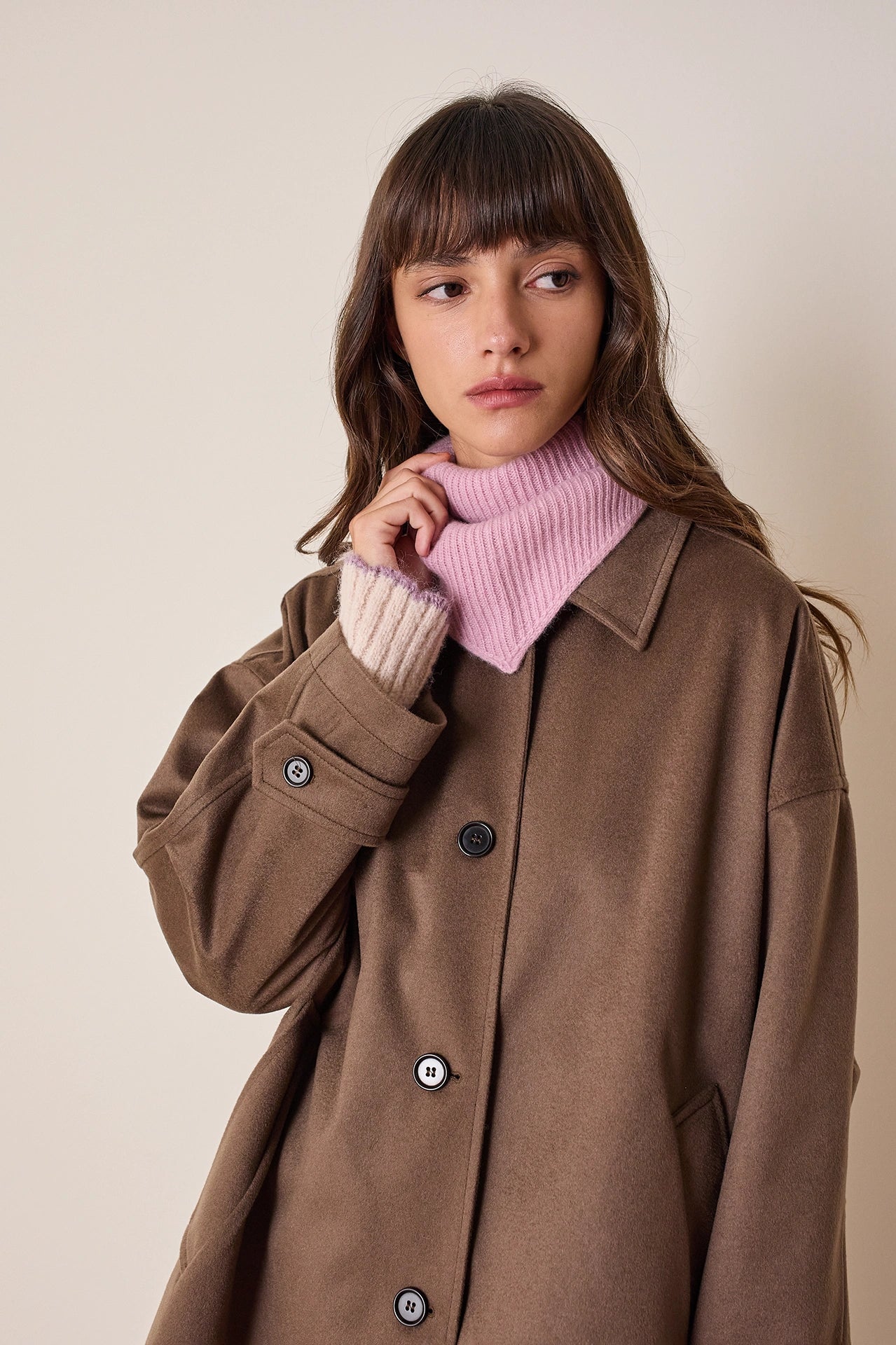 Knitted triangle cashmere scarf