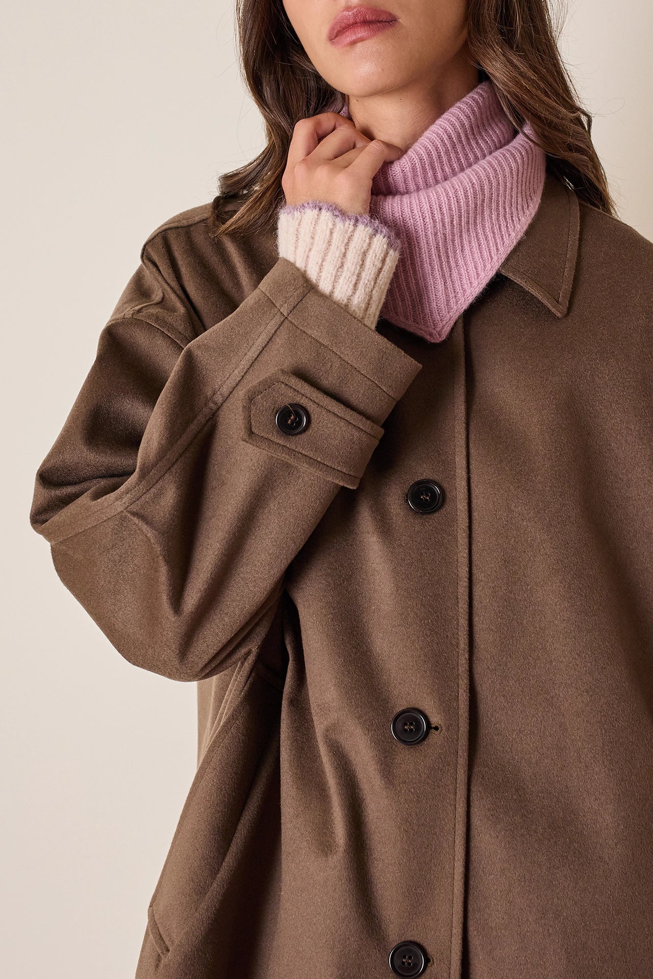 Knitted triangle cashmere scarf