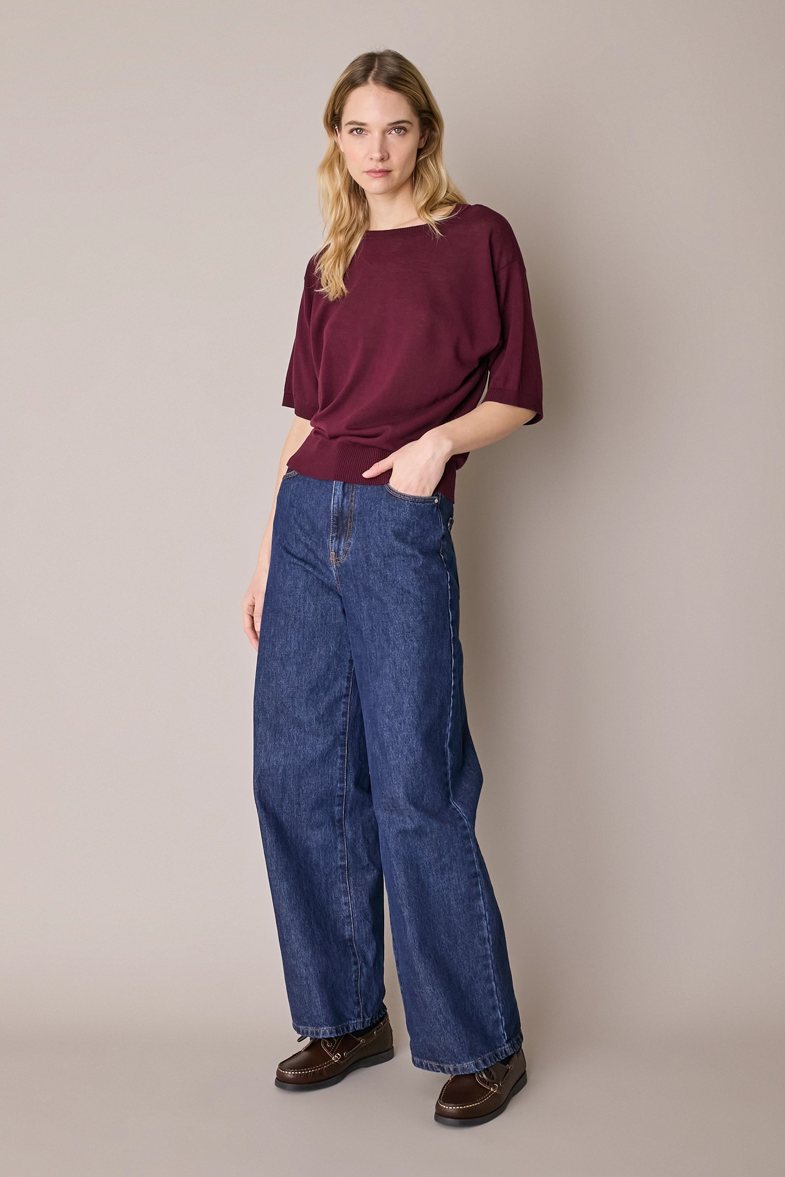 Maglia girocollo in cotone a mezze maniche