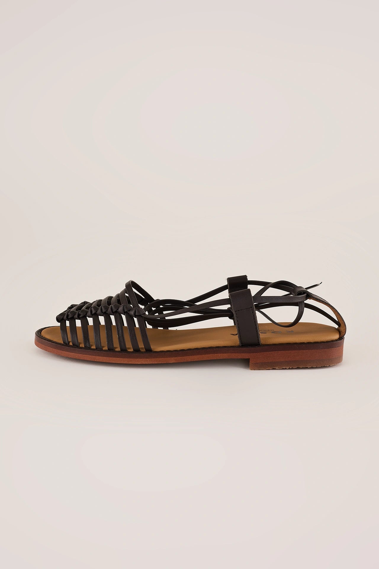 Ankle-tie sandals – Kosma
