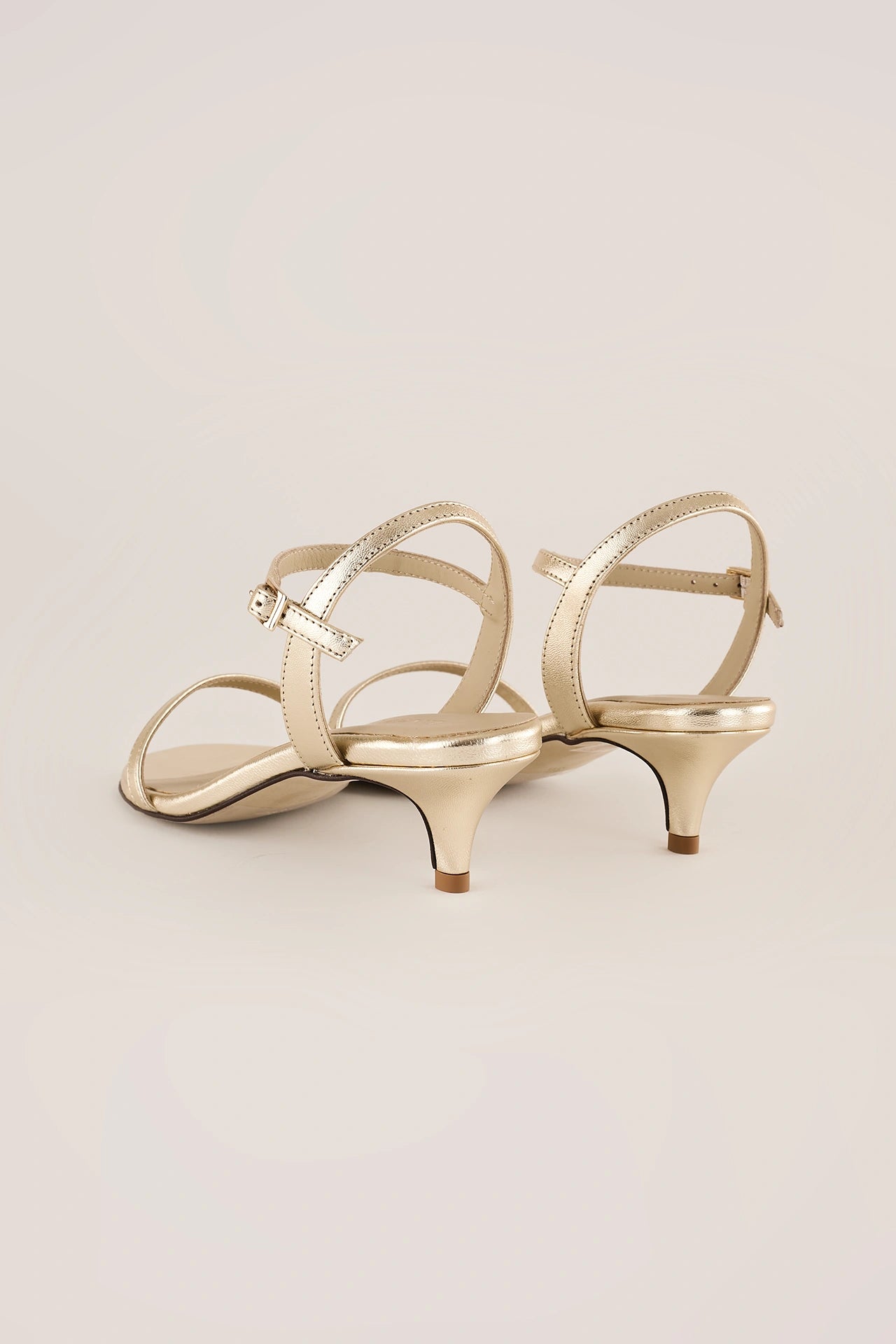 Sandali con kitten heel