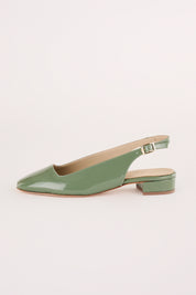 Slingback con scollo quadrato