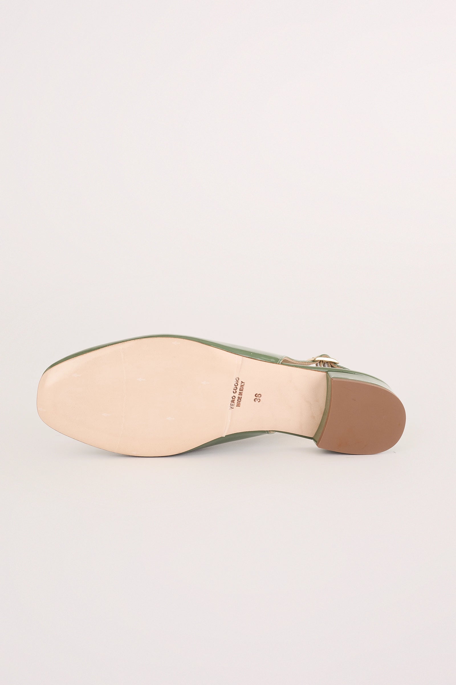 Slingback con scollo quadrato