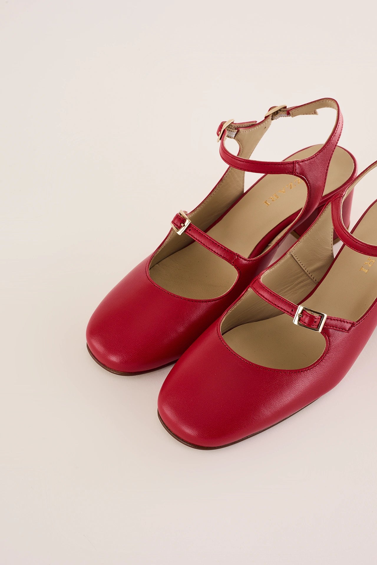 Slingback con tacco 5 cm e doppio laccetto
