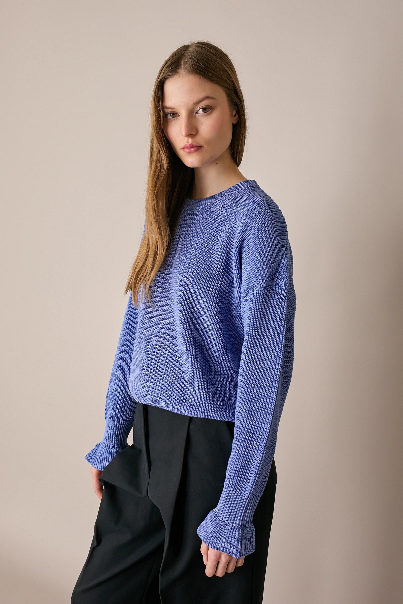 Maglia punto pannocchia con polsini volant