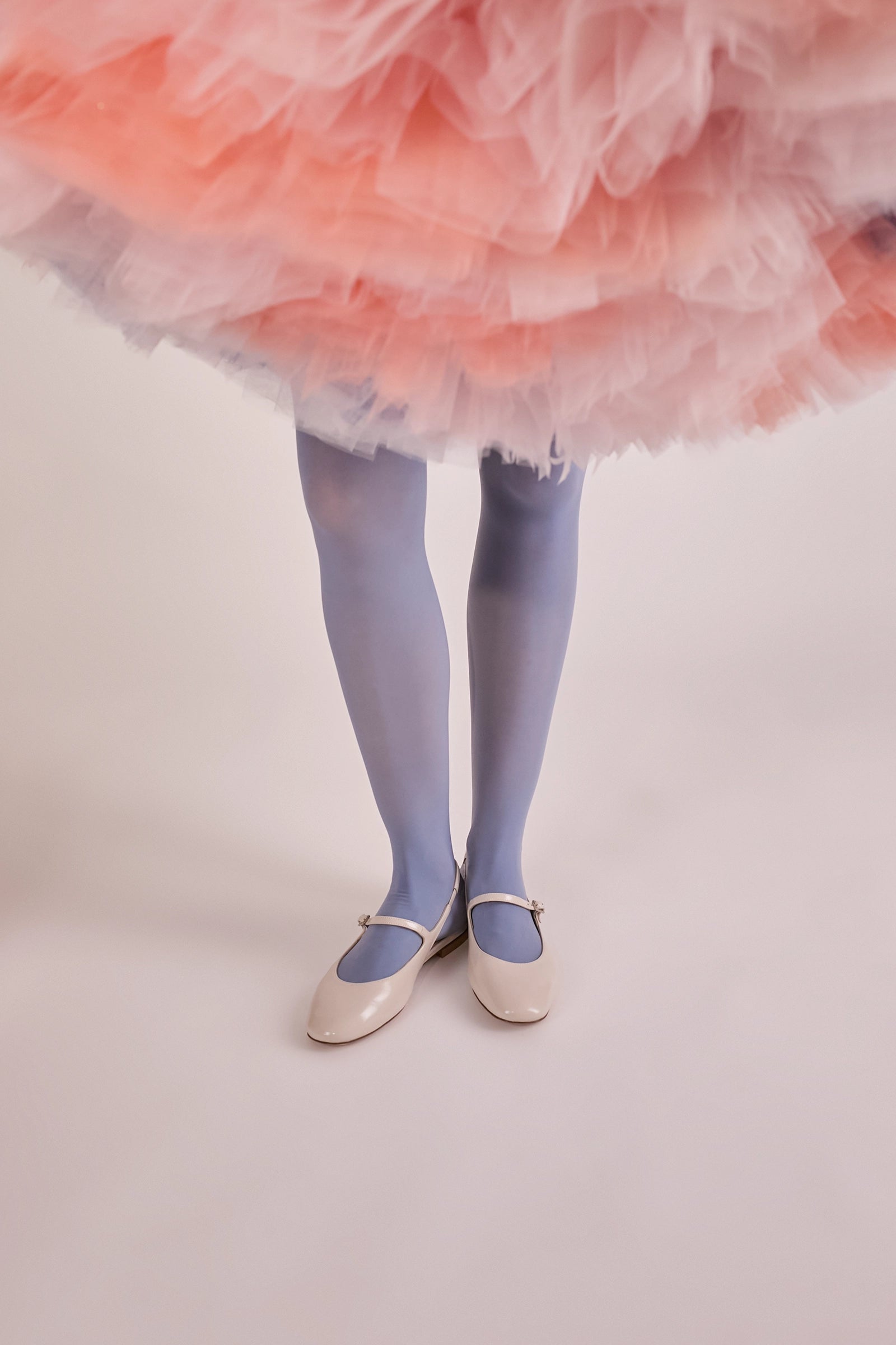 Round-toe slingbacks