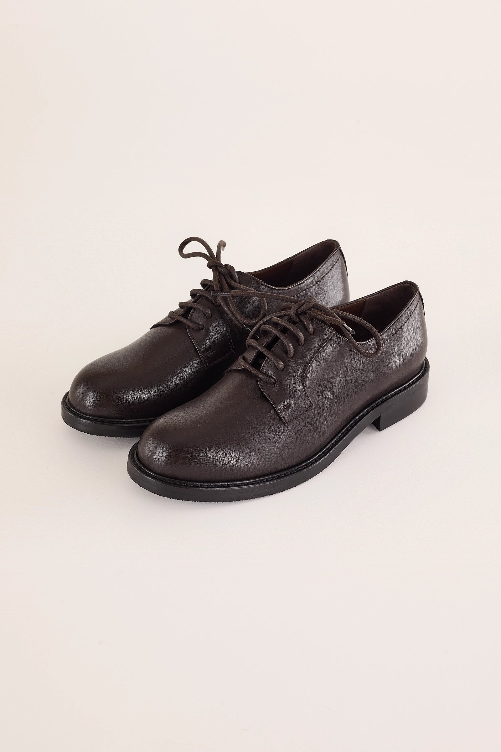 scarpe stringate classiche, suola in gomma, nero