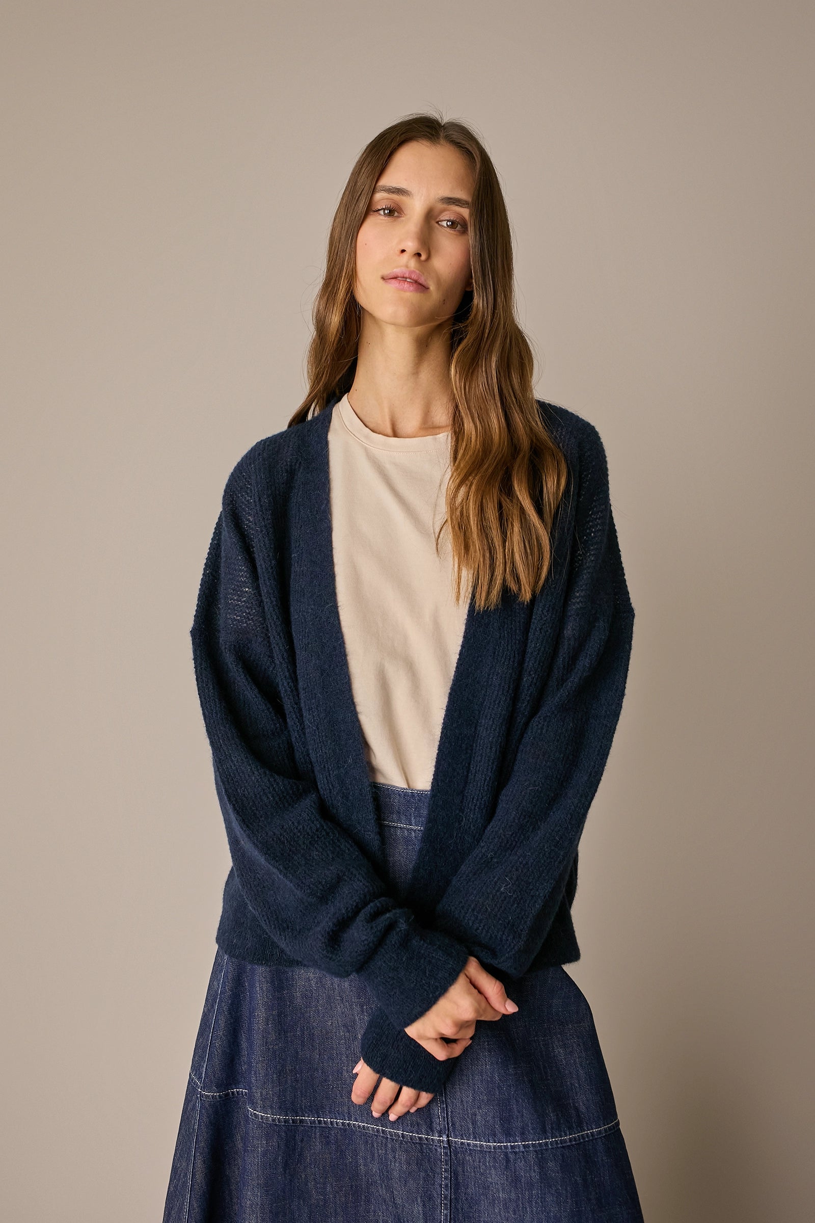 Buttonless alpaca and Merino wool cardigan