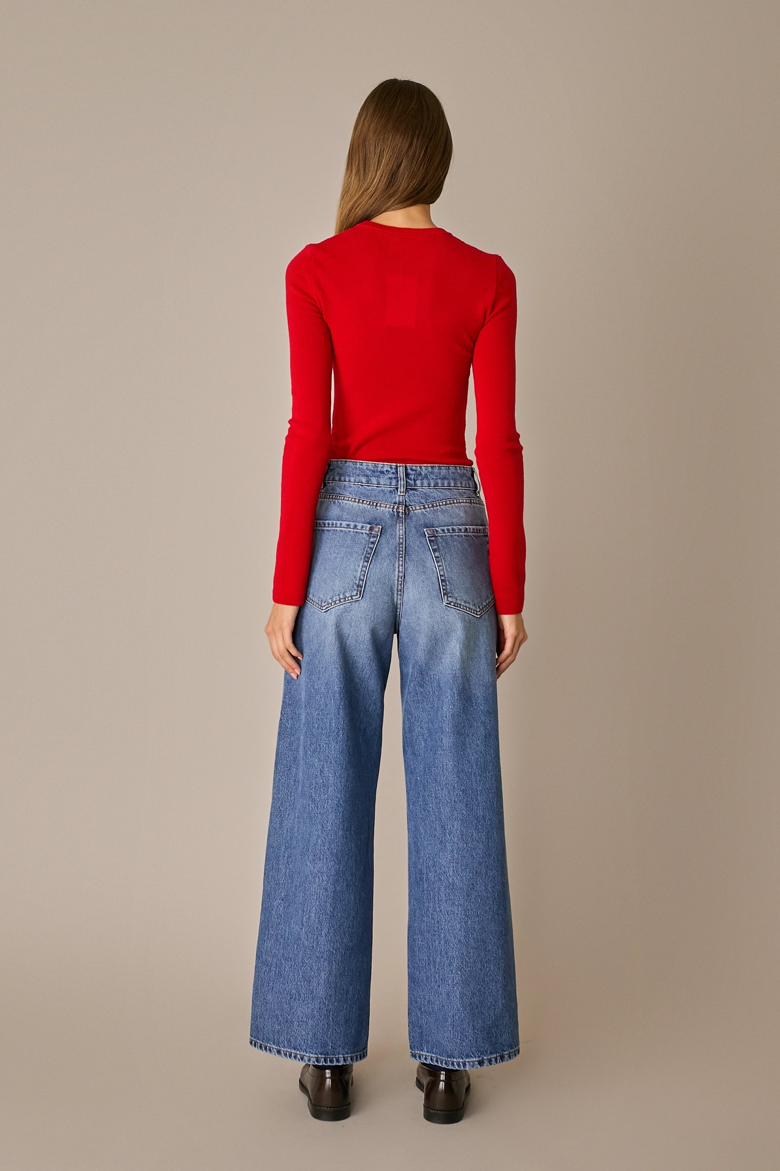Extra-fine merino wool crewneck sweater