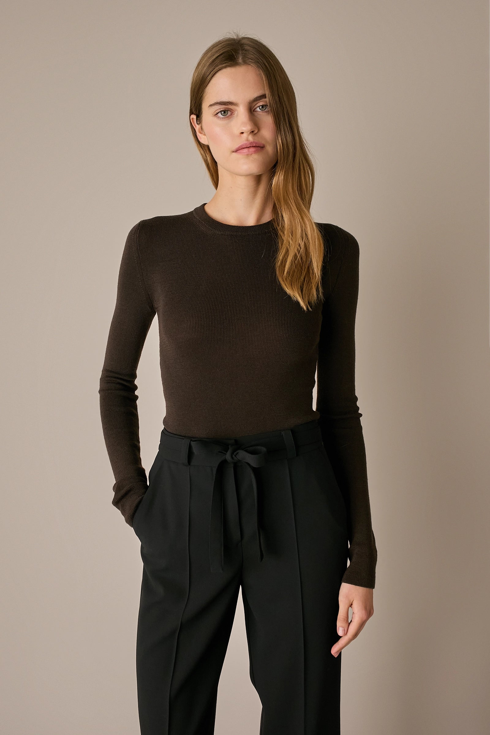 Extra-fine merino wool crewneck sweater