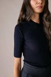 Maglia girocollo a mezze maniche