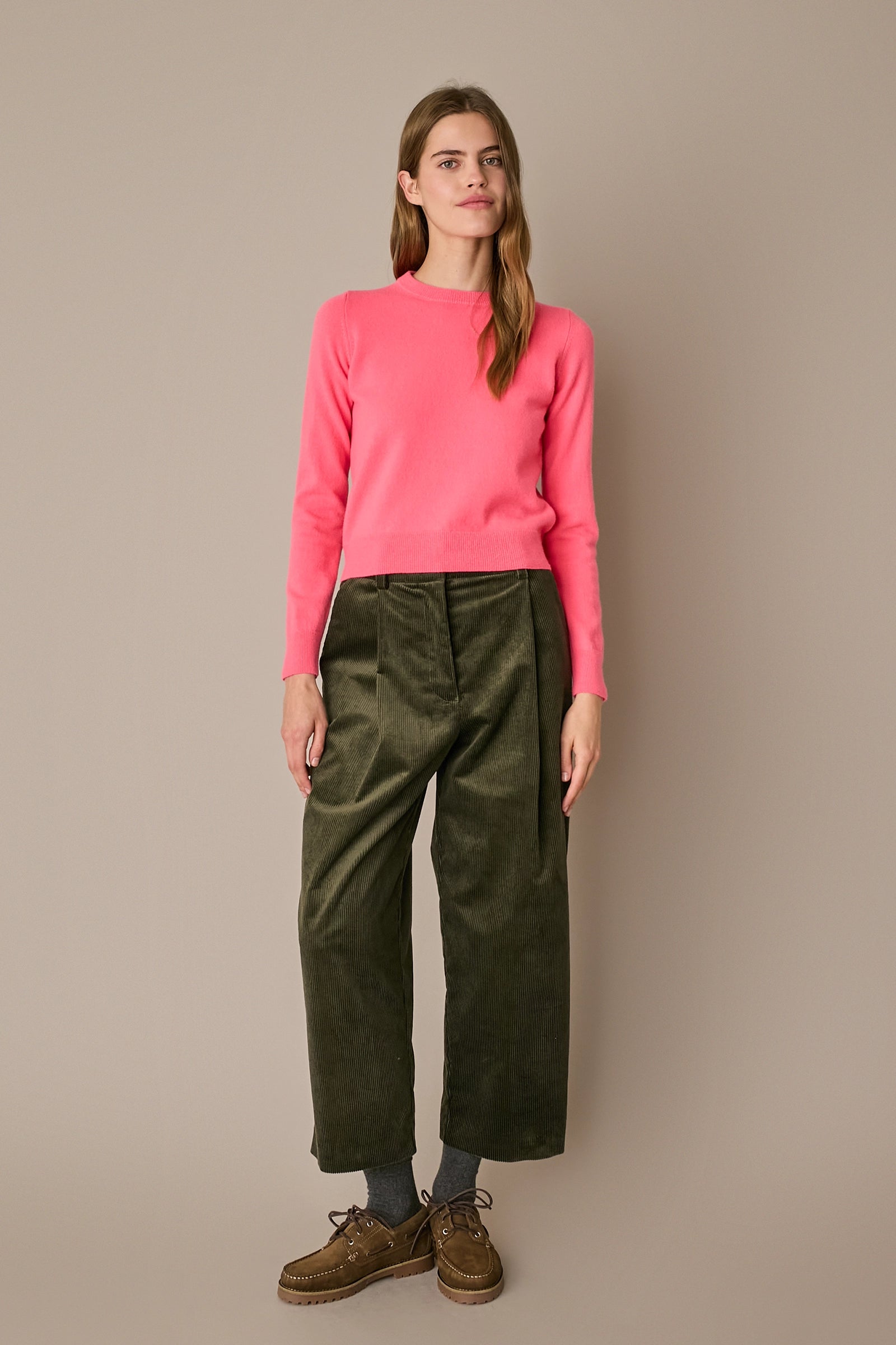 Maglia girocollo in lana e cashmere, vestibilità regolare