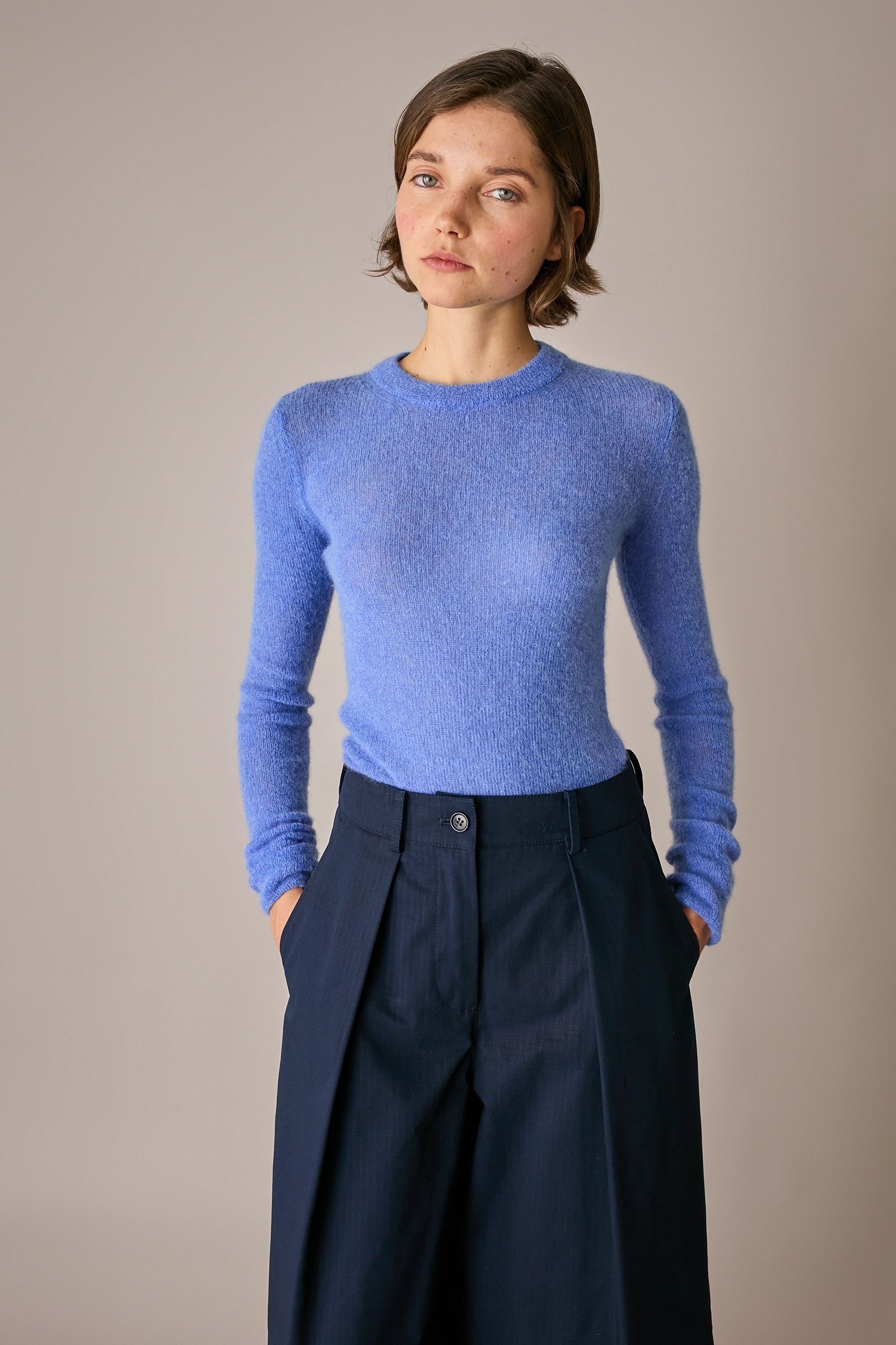 Maglia girocollo sottile in alpaca e mohair