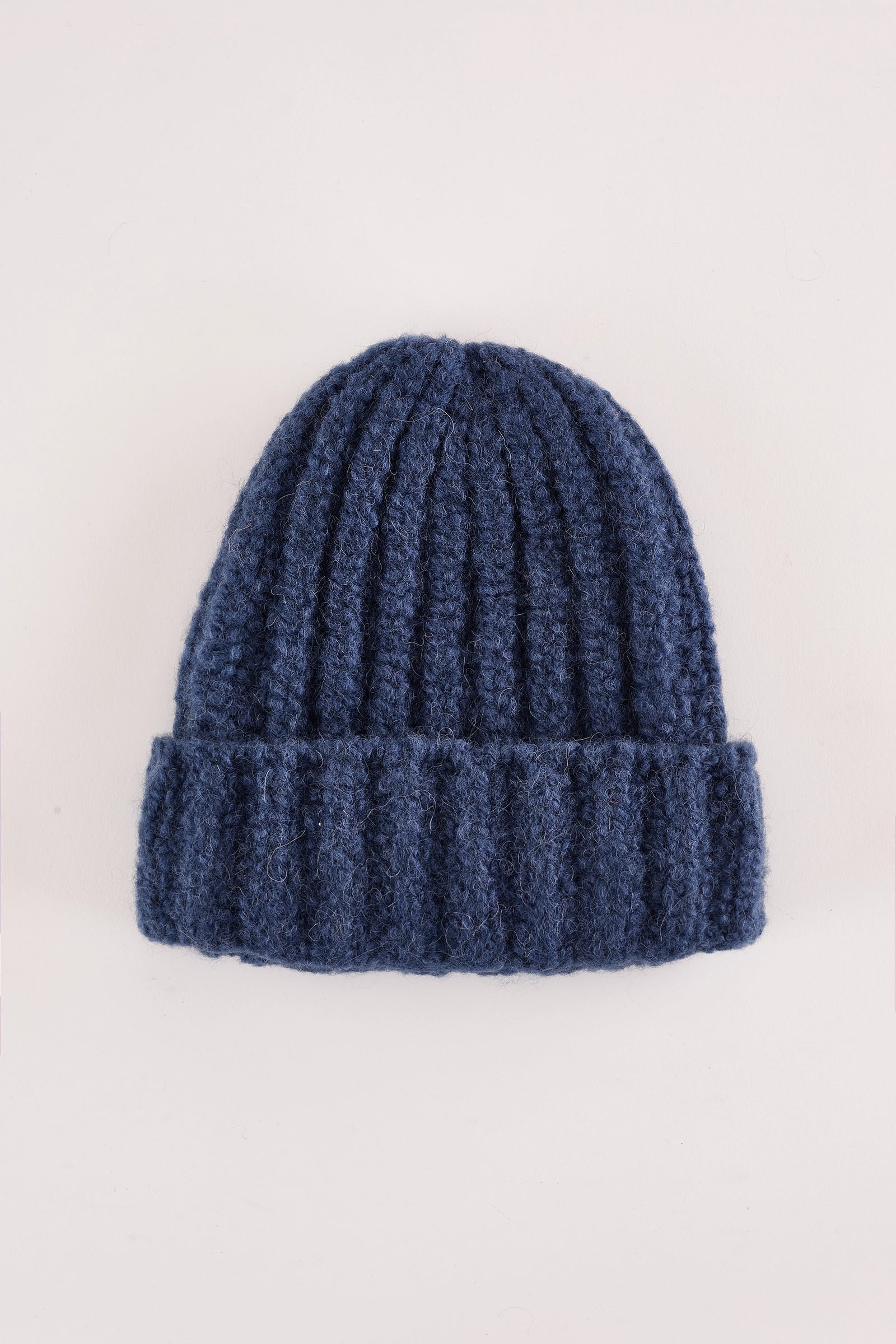 Organic wool and alpaca ribbed beanie